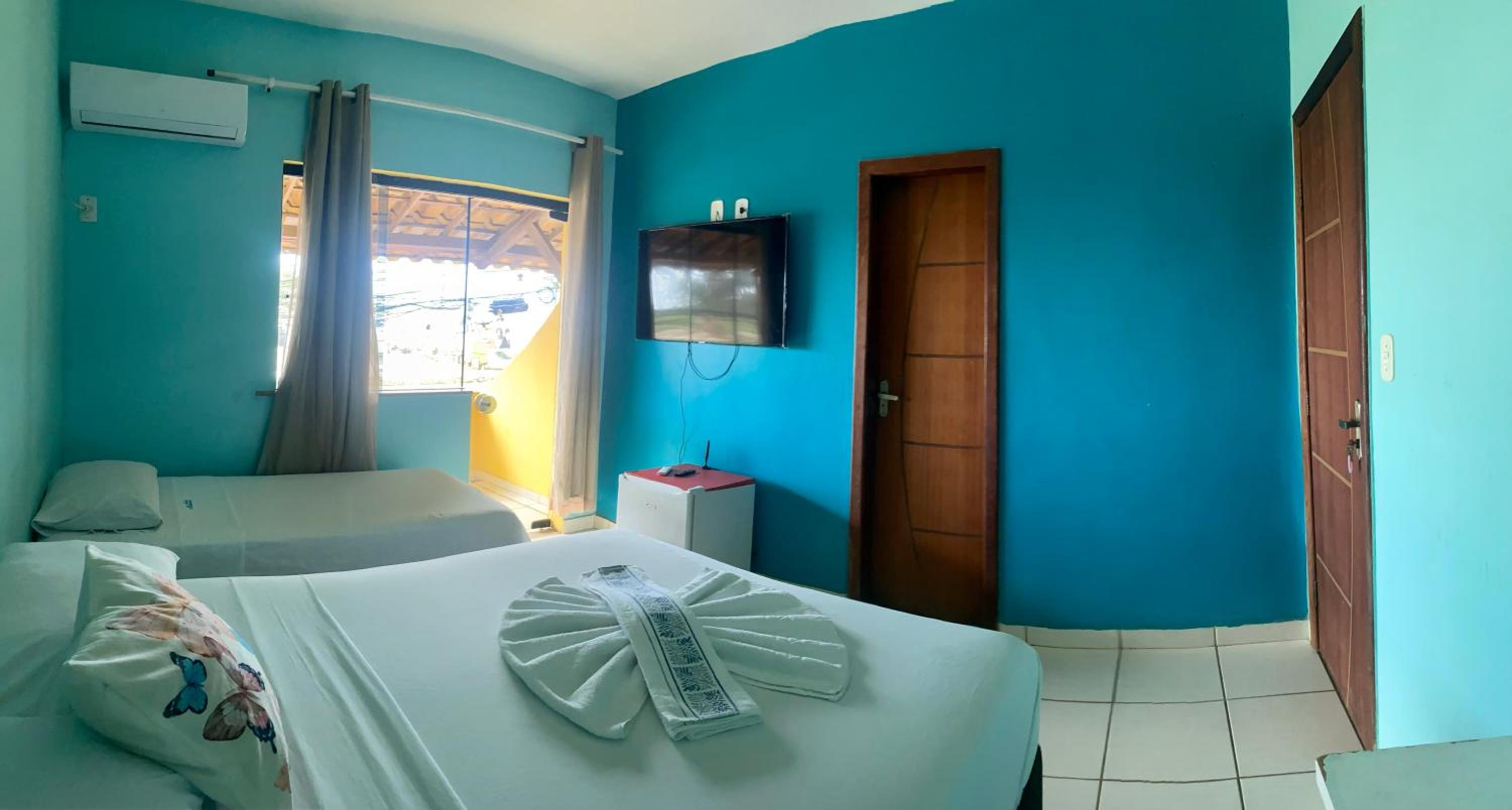 Suite with Balcony - Photo 3