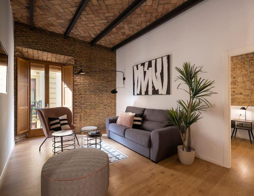 Apartamento de dos habitaciones con balcón