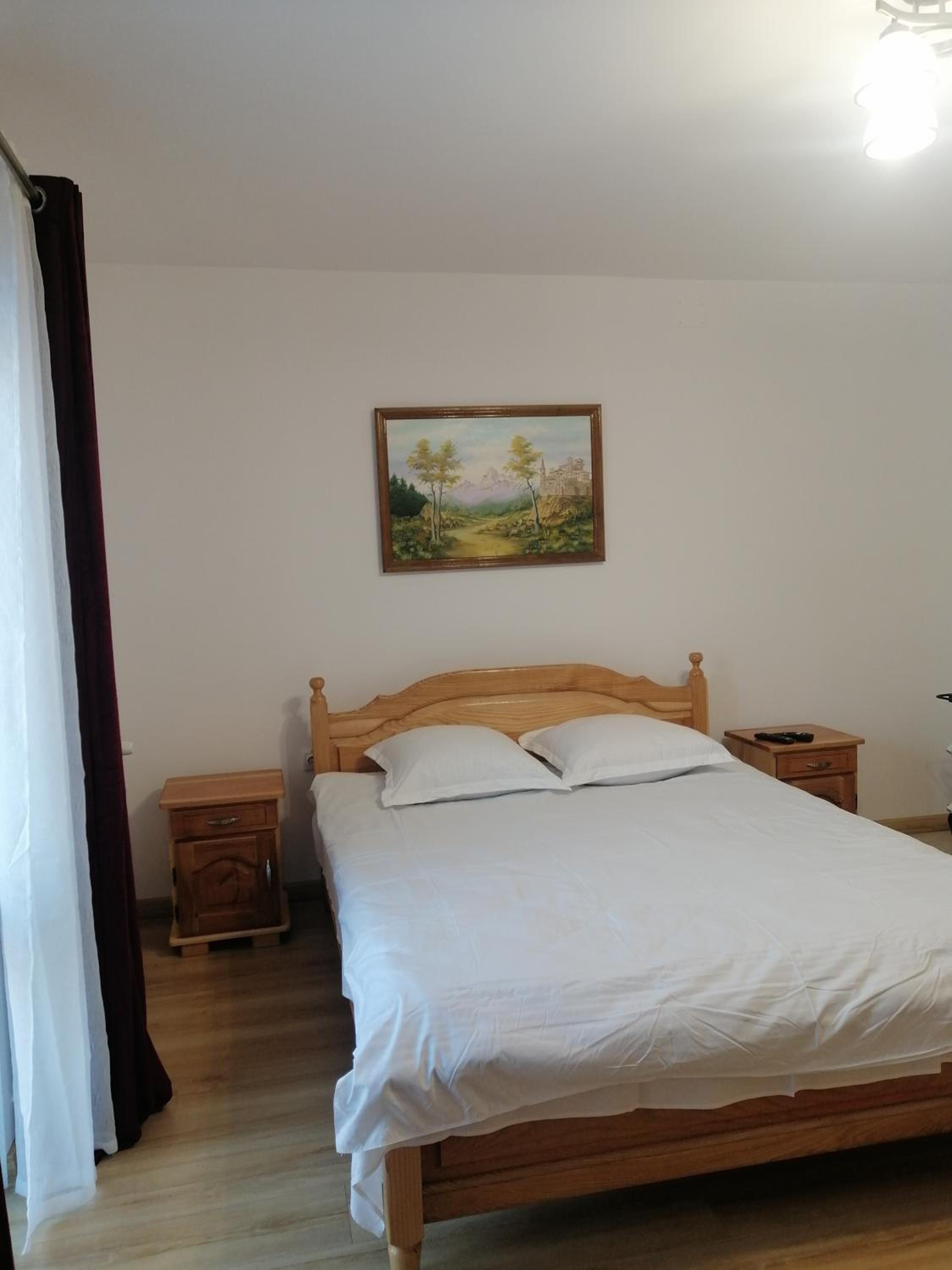 Double Room with Private Bathroom photo 2