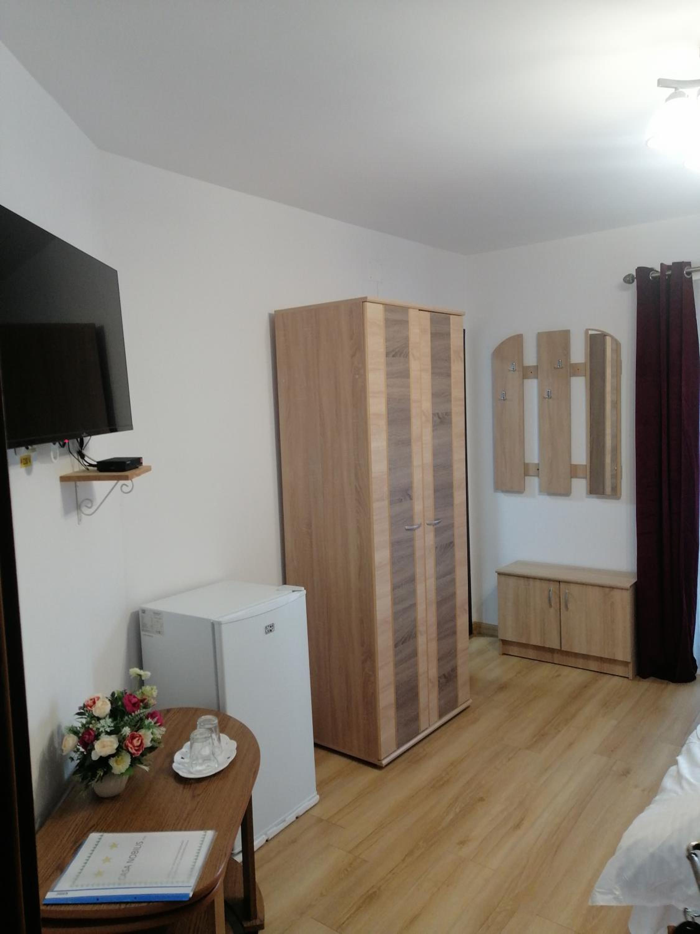 Double Room with Private Bathroom photo 3