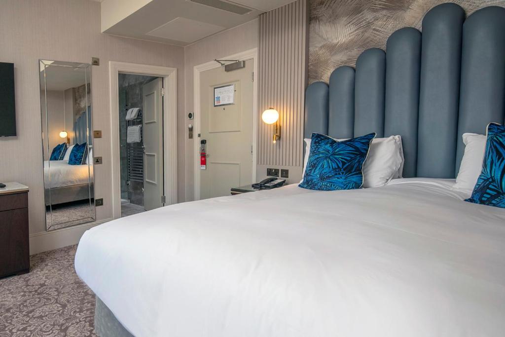 Premium Room - Photo 7