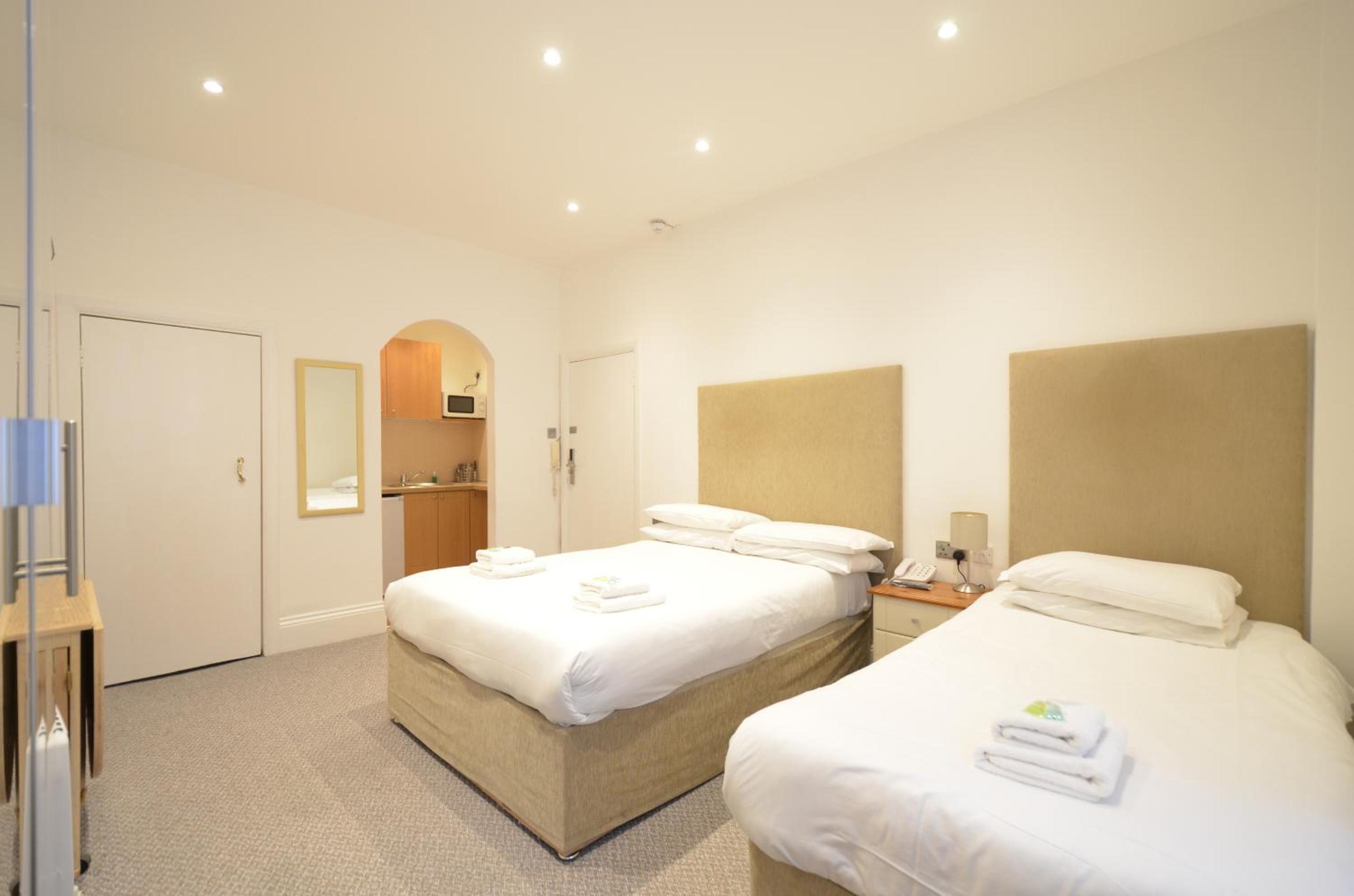 Comfort Triple Room