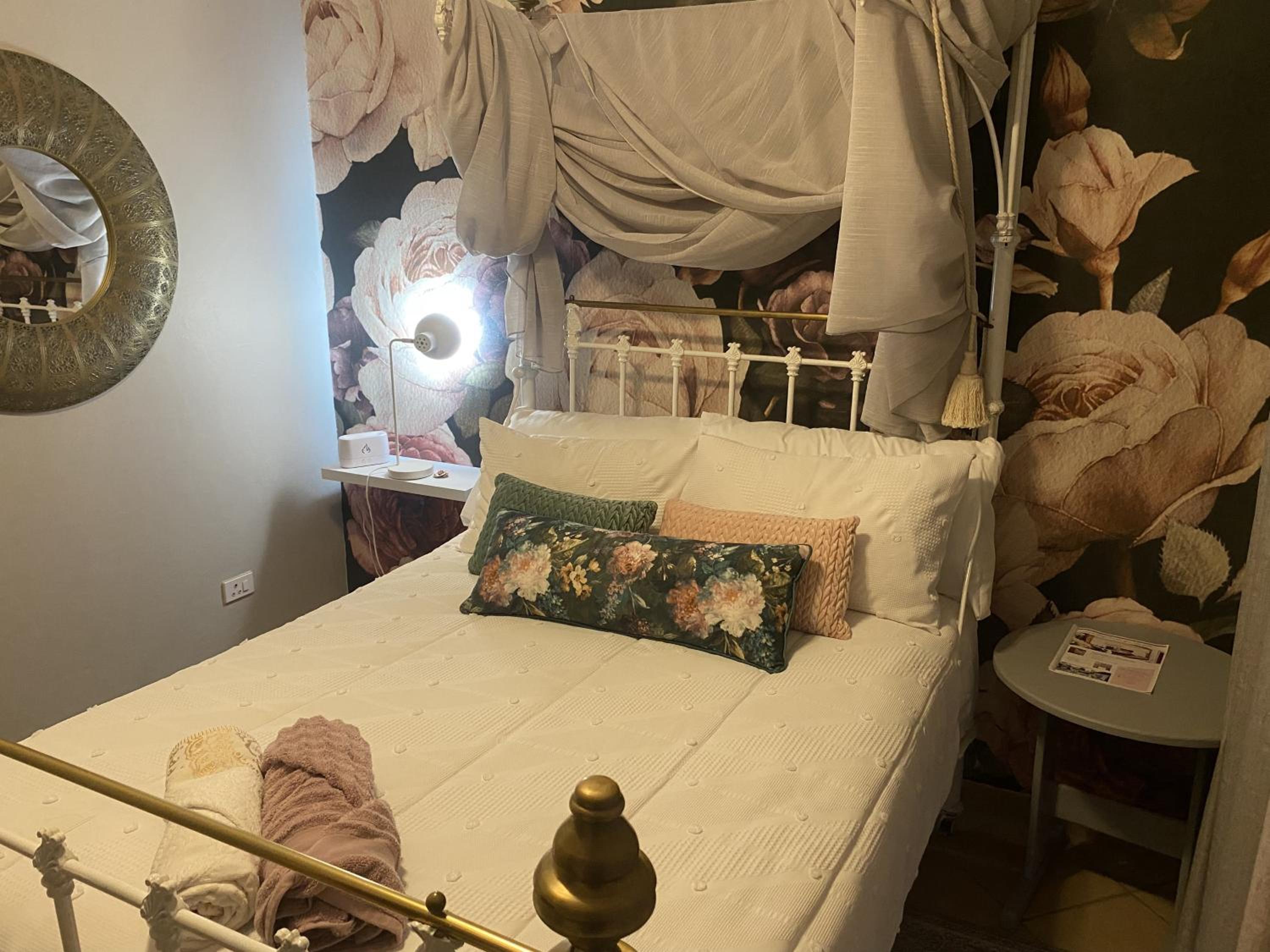Double Room with Private Bathroom photo 2