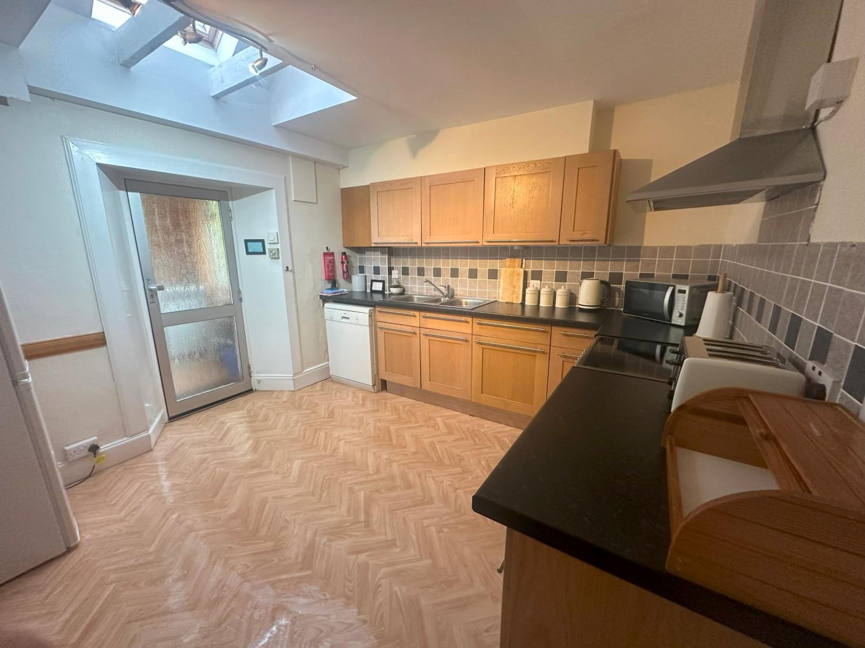 Three-Bedroom House photo 2