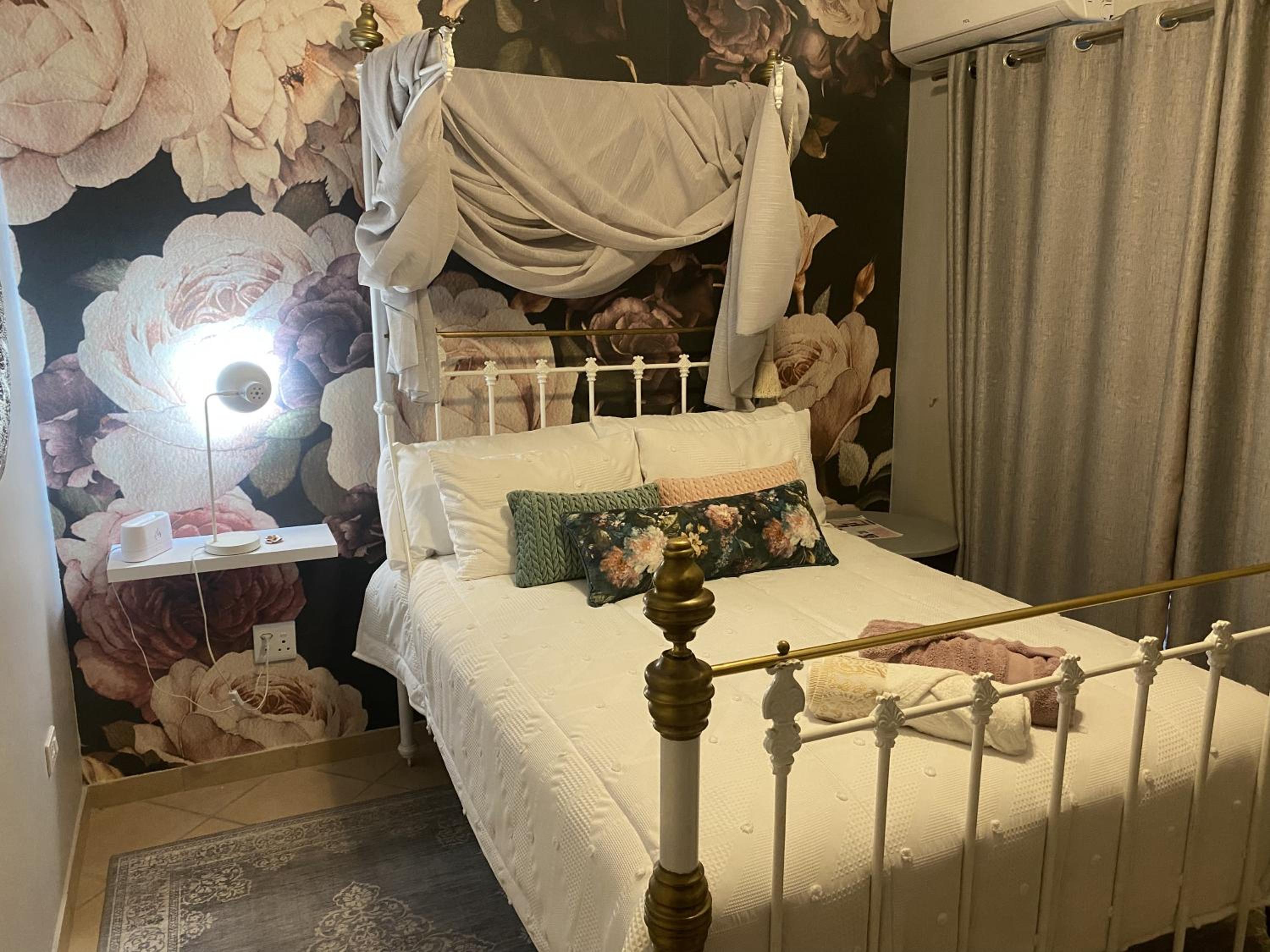 Double Room with Private Bathroom photo 1