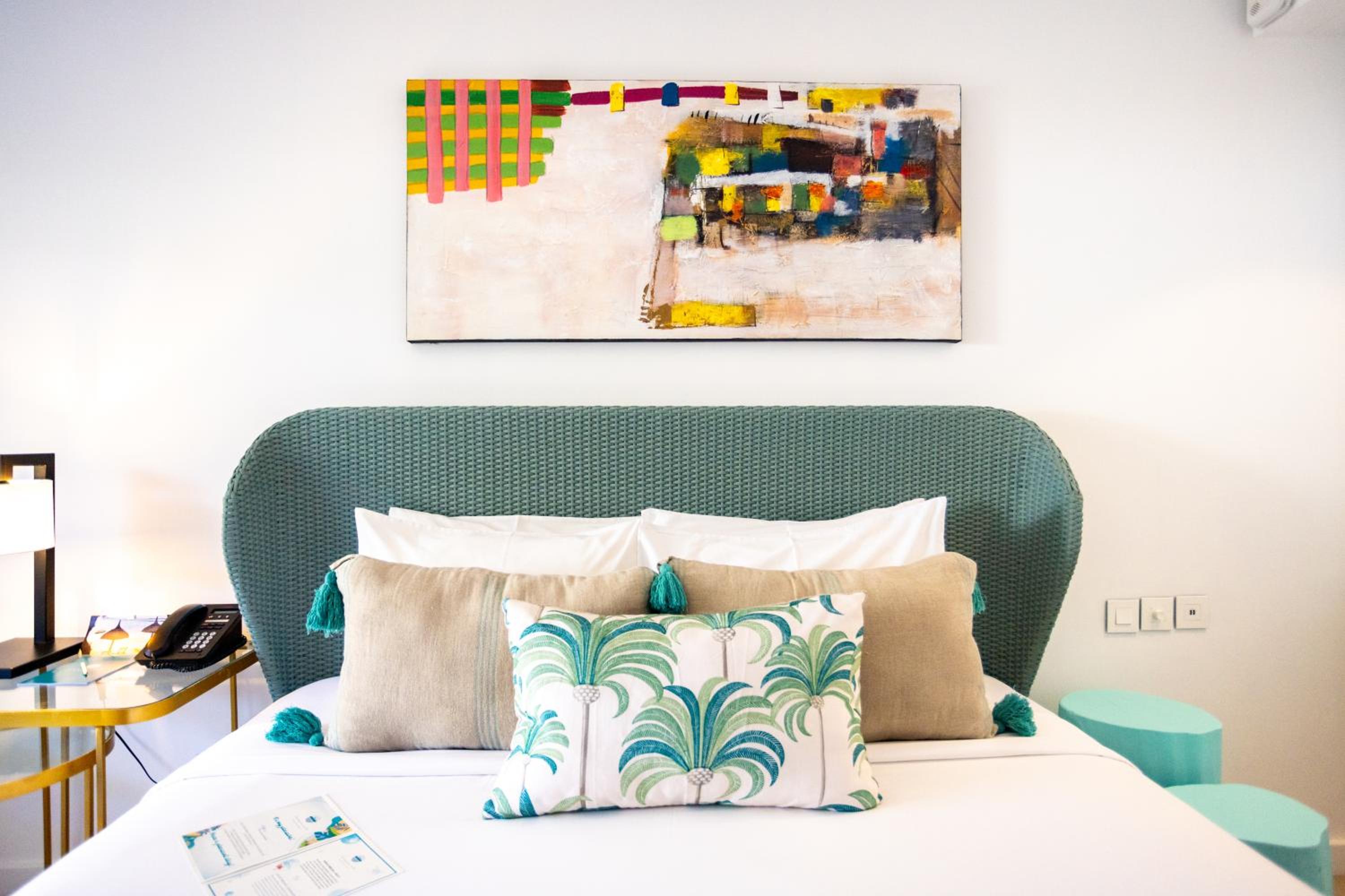 Deluxe Beachfront Room