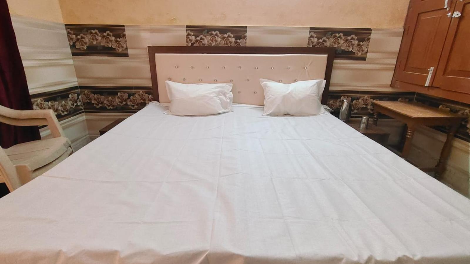 Budget Double Room photo 1