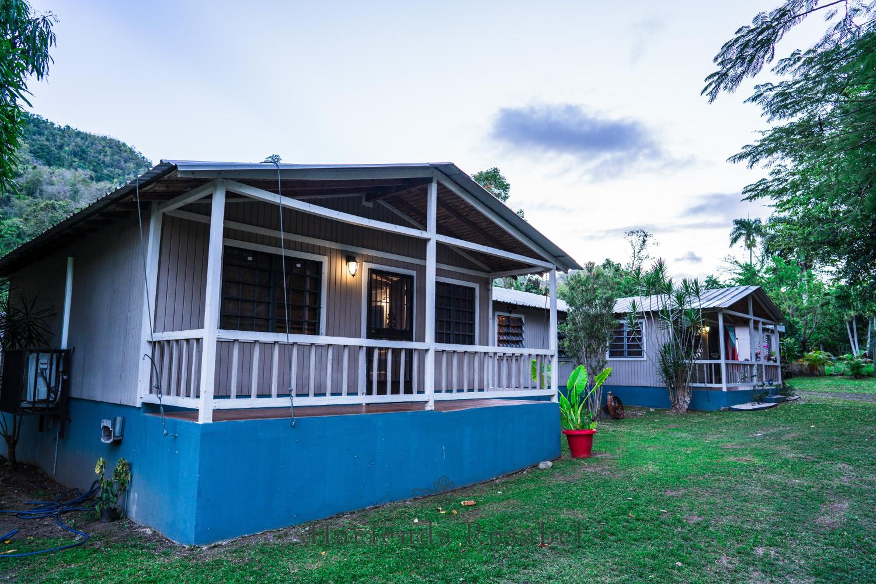 Four-Bedroom House photo 1