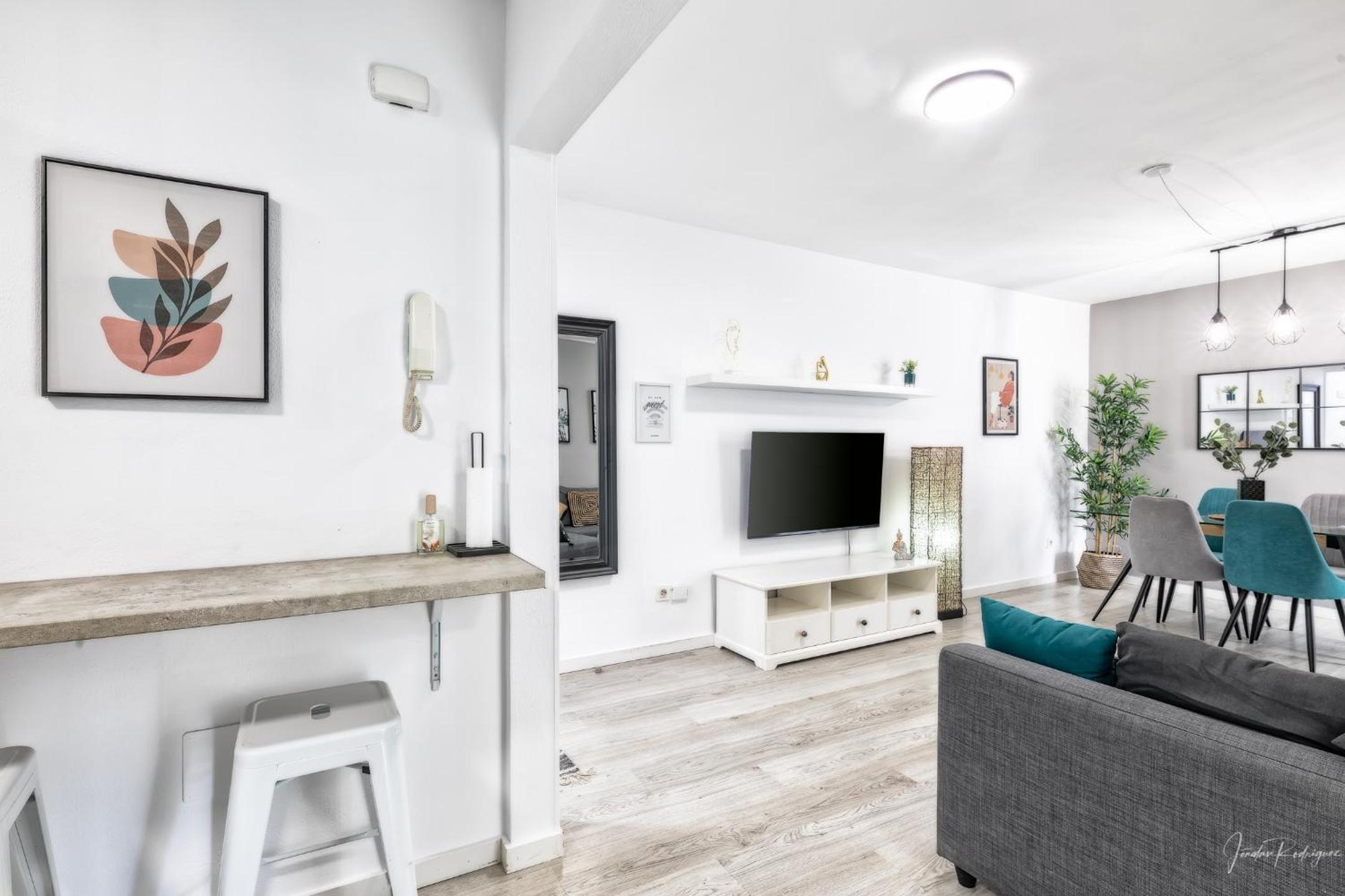 Apartment photo 2