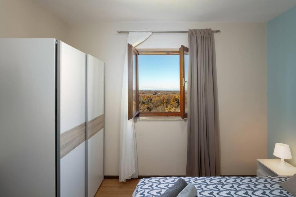 Three-Bedroom Apartment photo 2