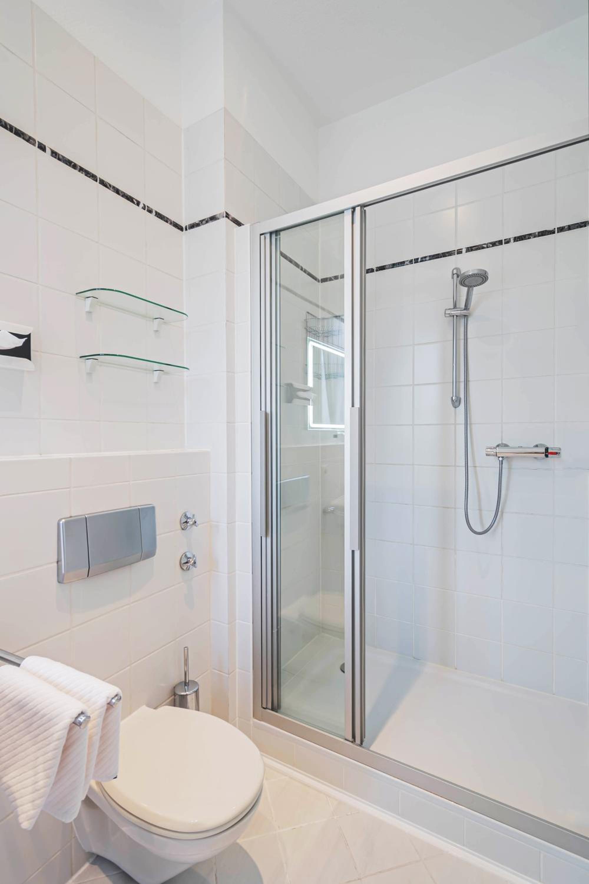 Deluxe Room - Photo 4