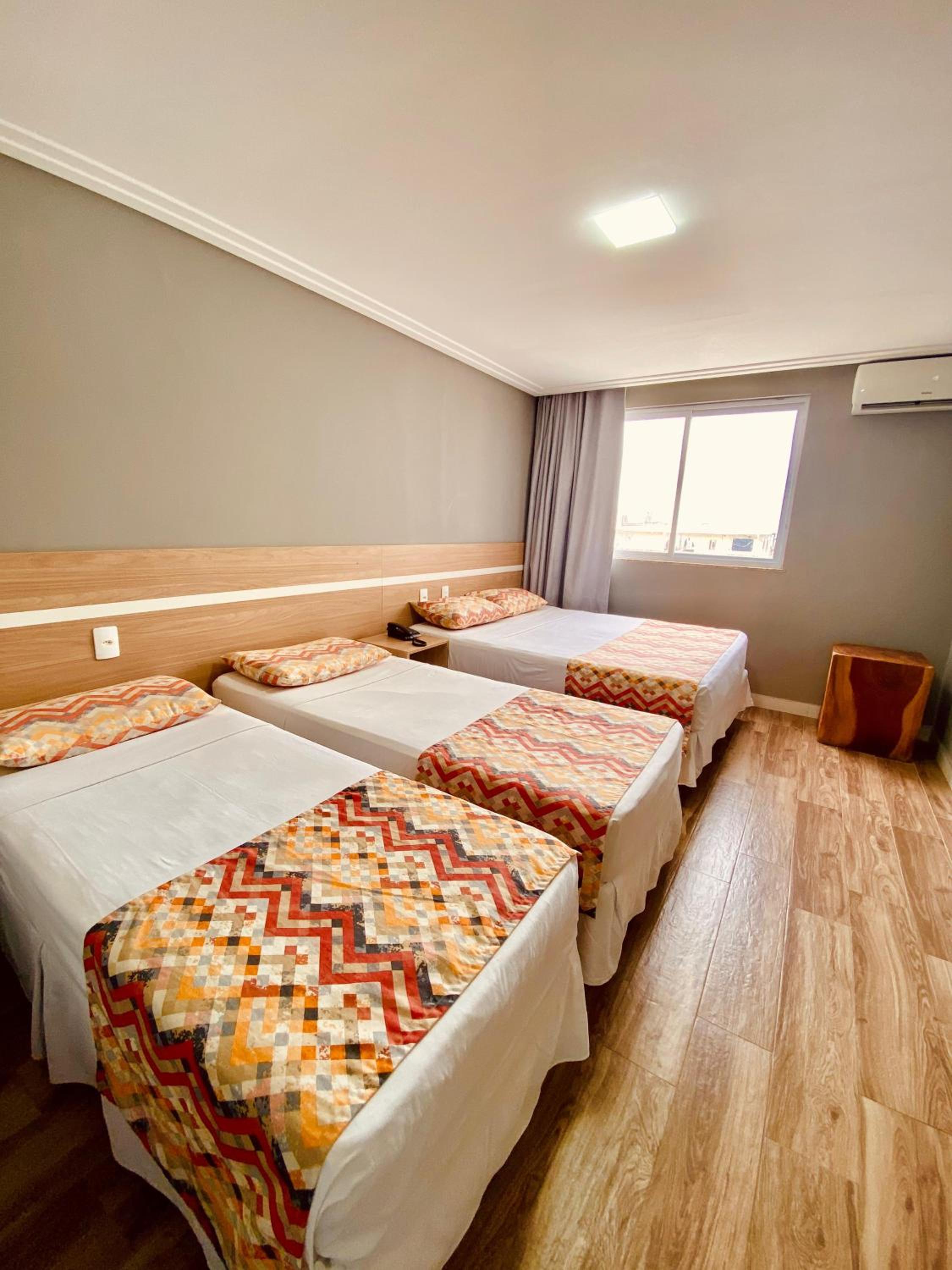 Standard Triple Room - Photo 1