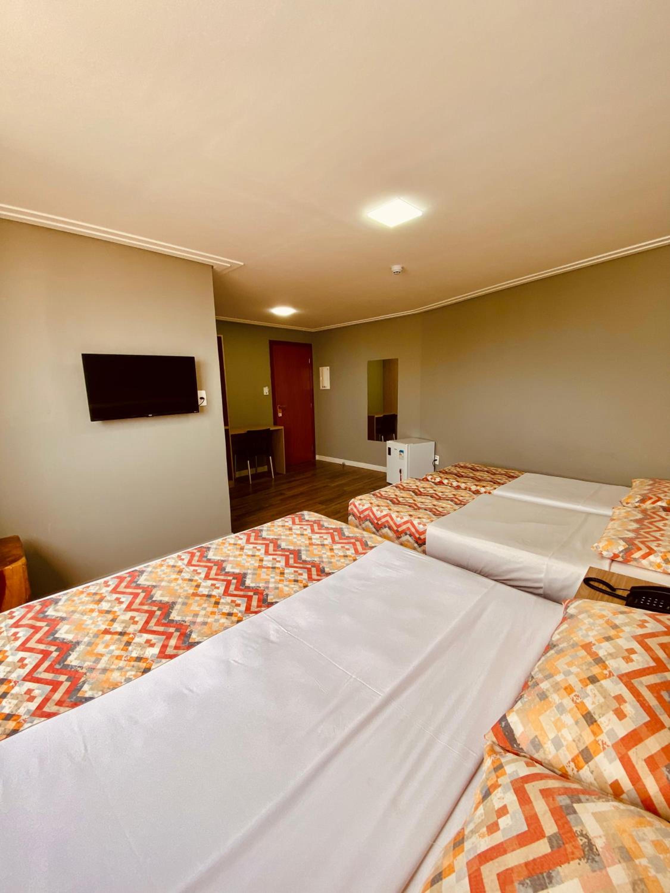 Standard Triple Room - Photo 3