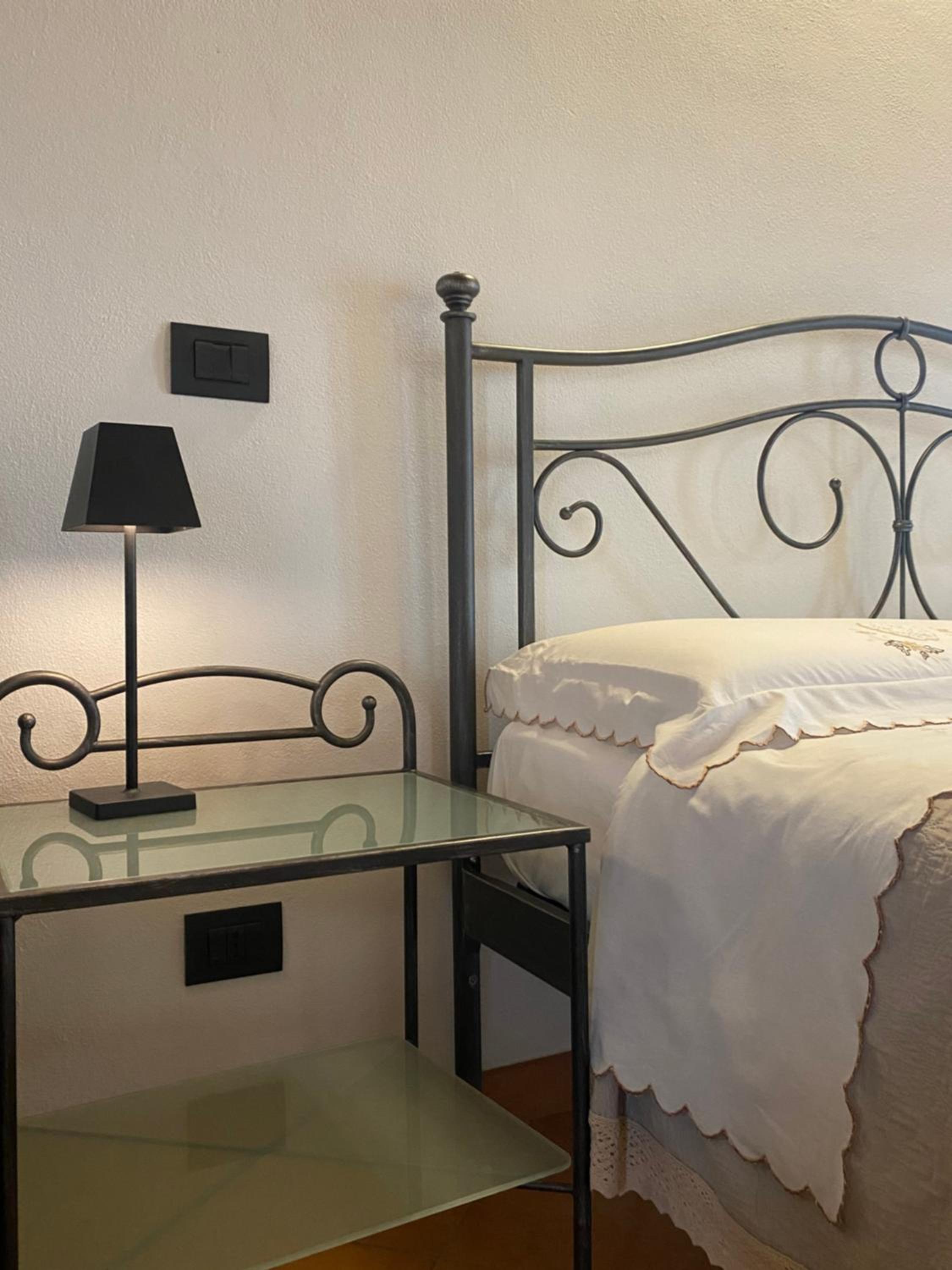 Triple Room with Private Bathroom - Photo 11