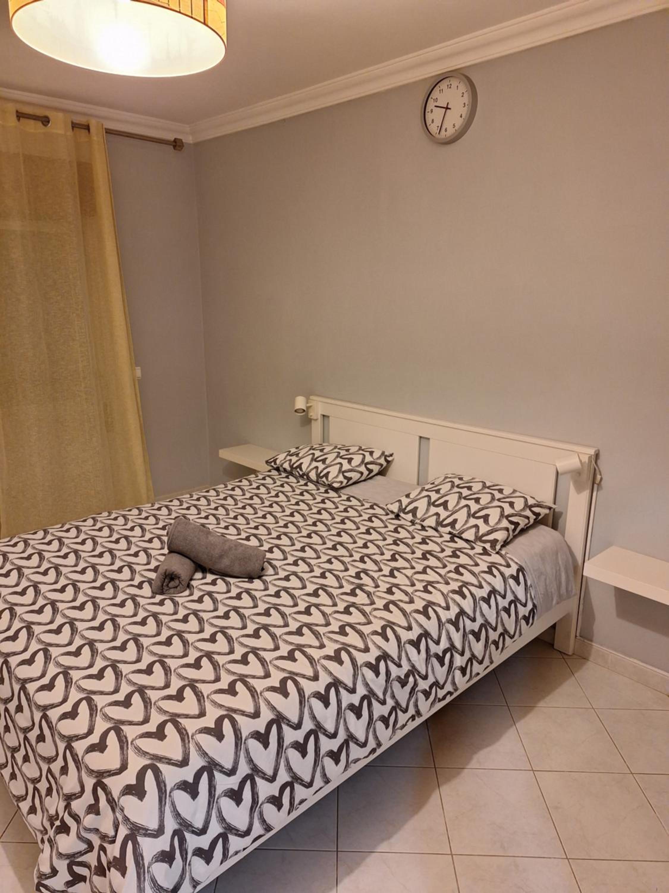 King Suite with Balcony - Photo 29