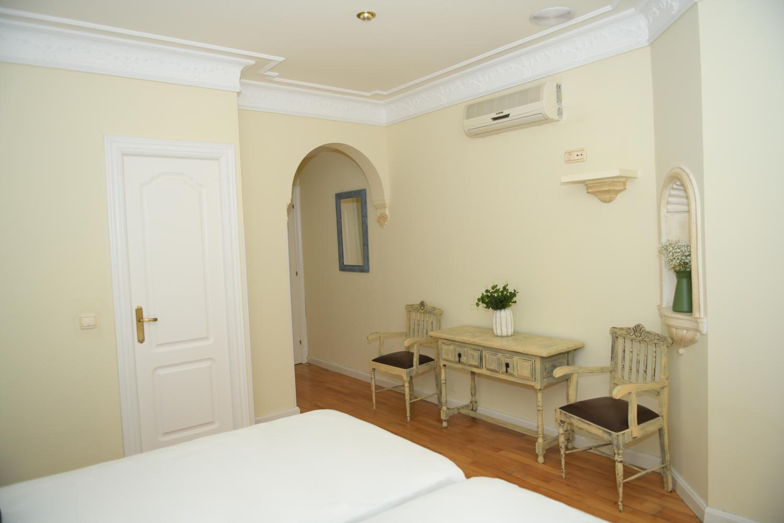 Twin Room photo 2