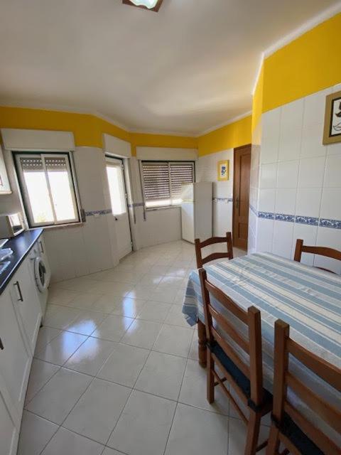 King Suite with Balcony - Photo 5