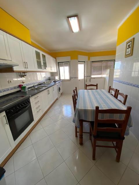 King Suite with Balcony - Photo 4