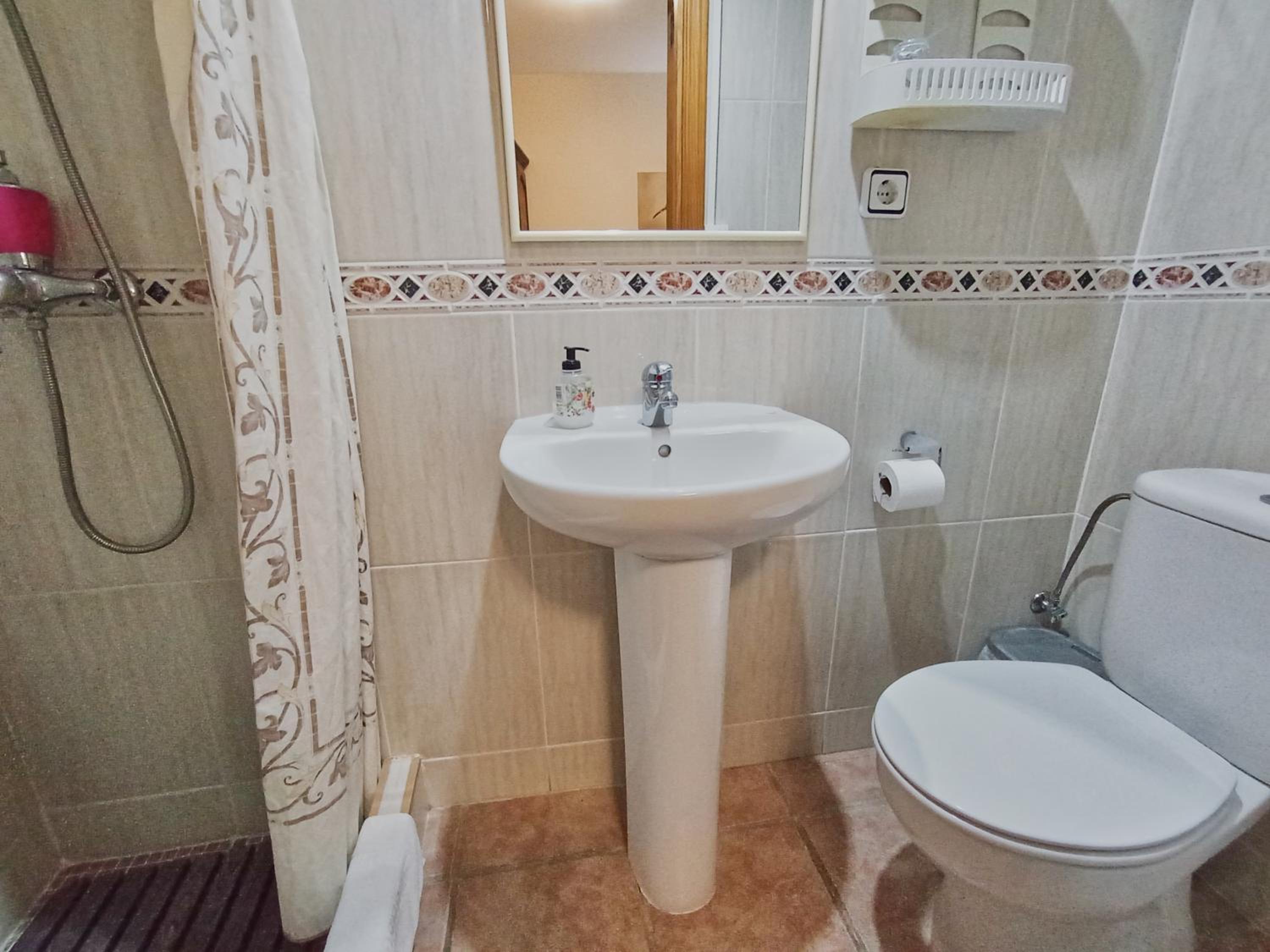 Single Room photo 2