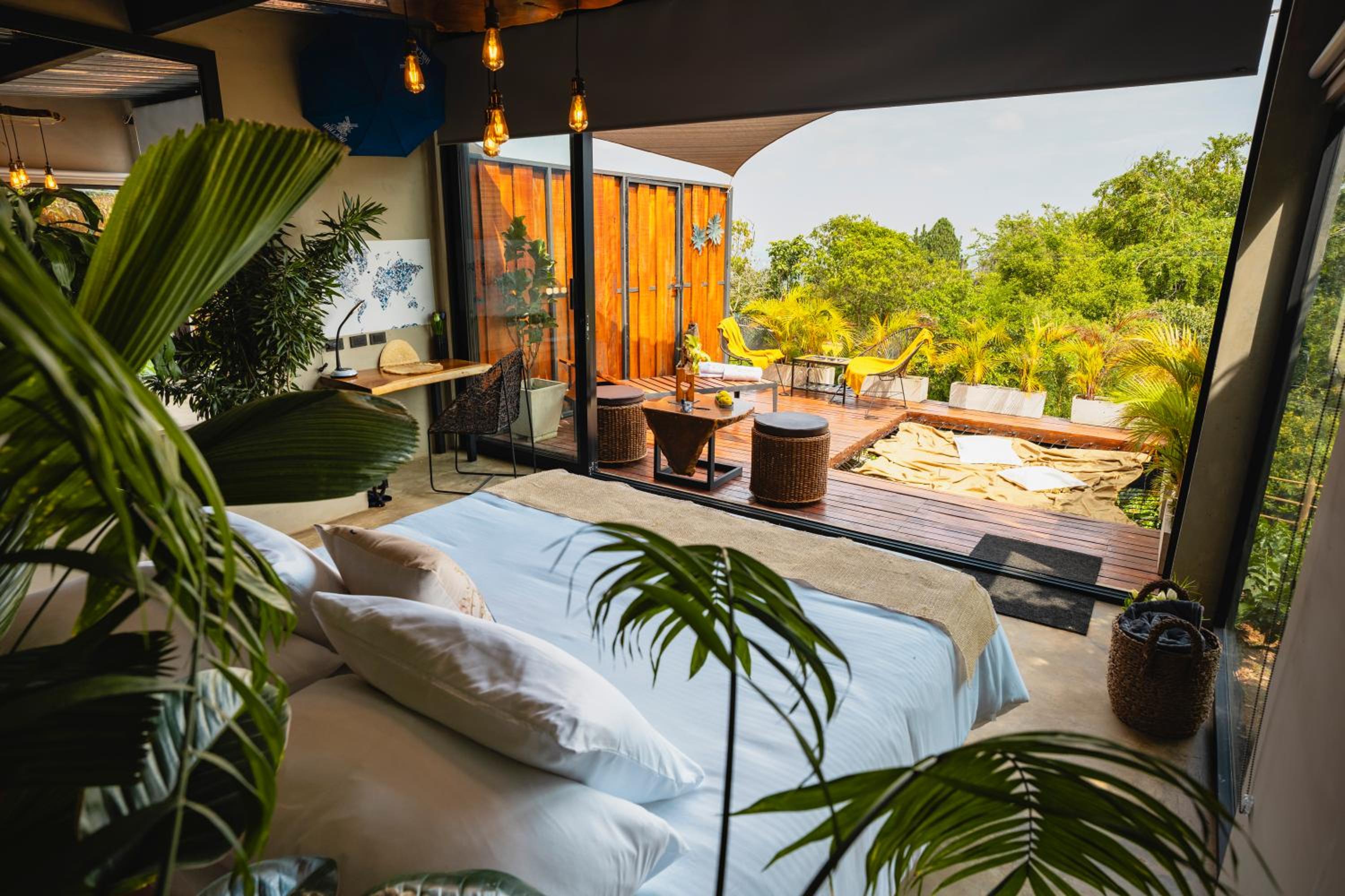 Suite with Mountain View