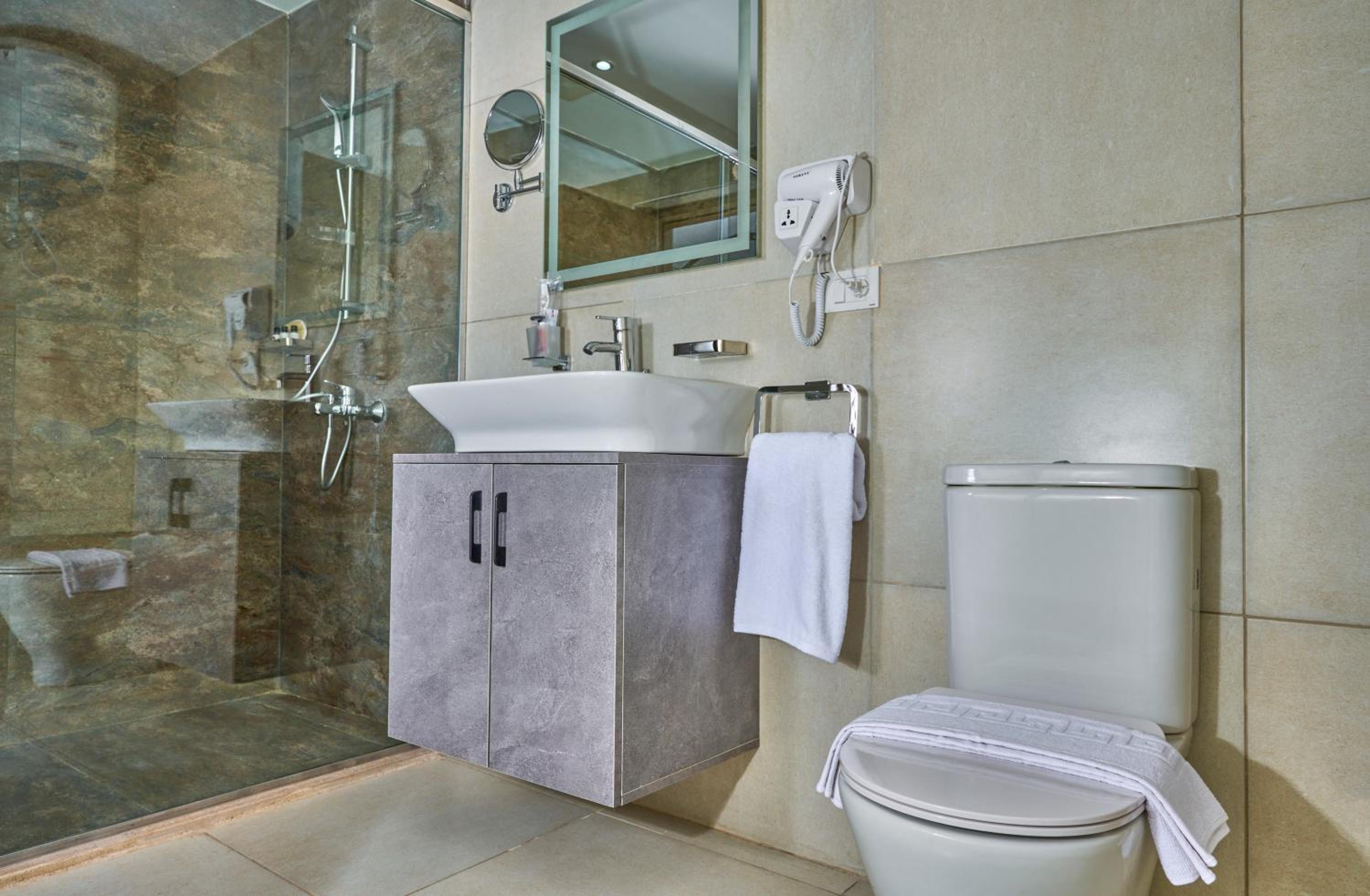 Deluxe Double Room With Panoramic Pyramids View photo 3