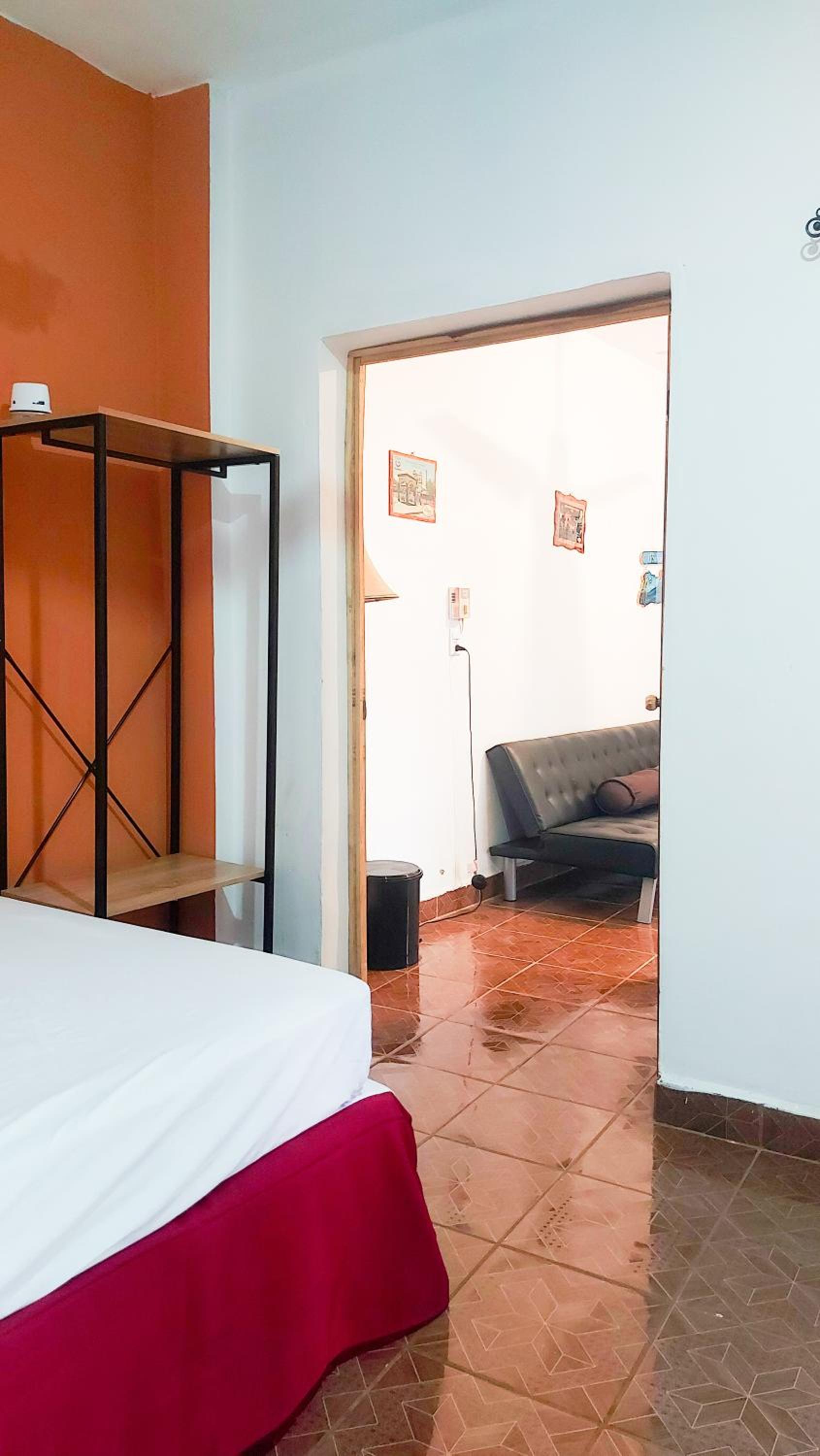 Basic Triple Room photo 3