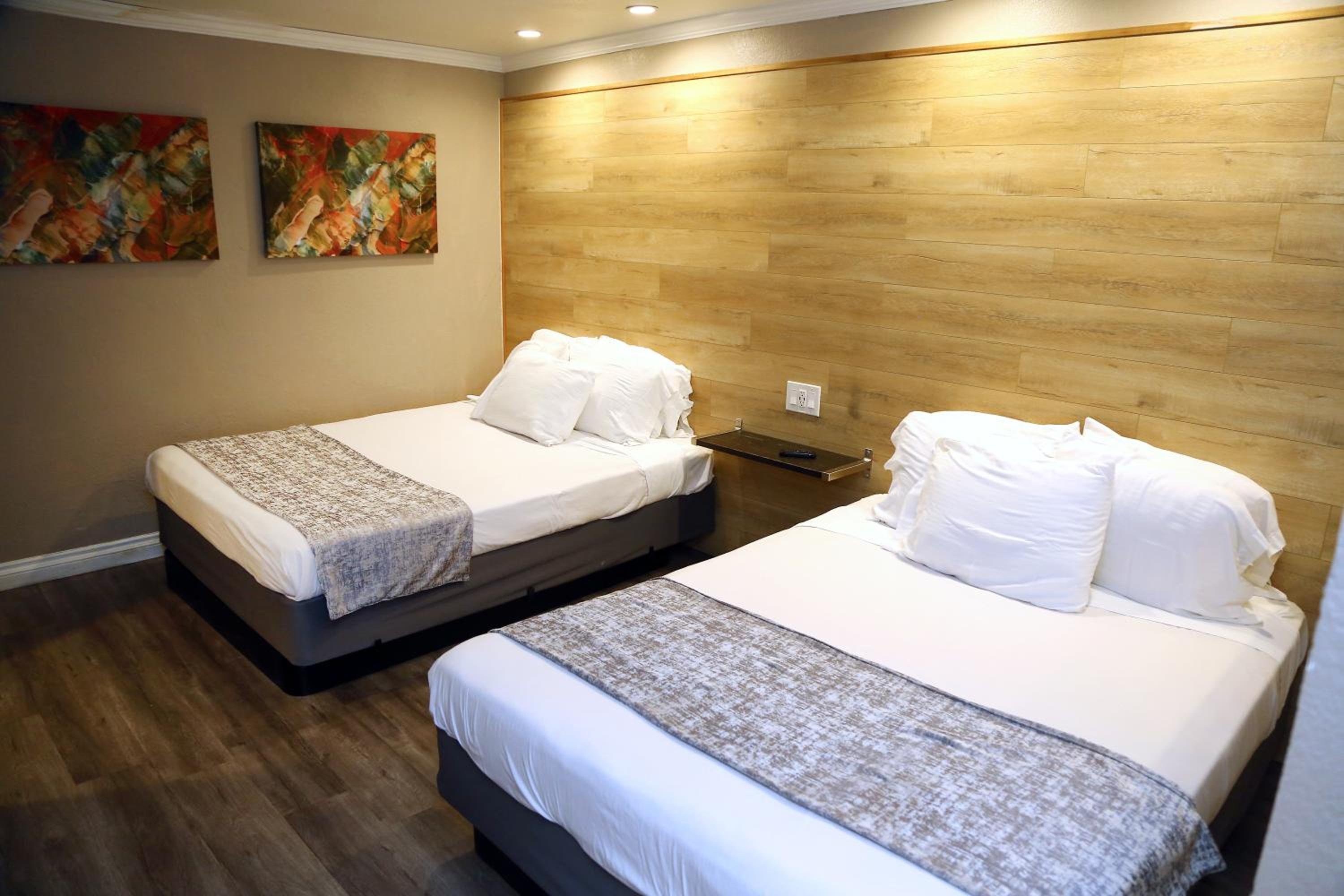 Deluxe Double Room - Photo 3