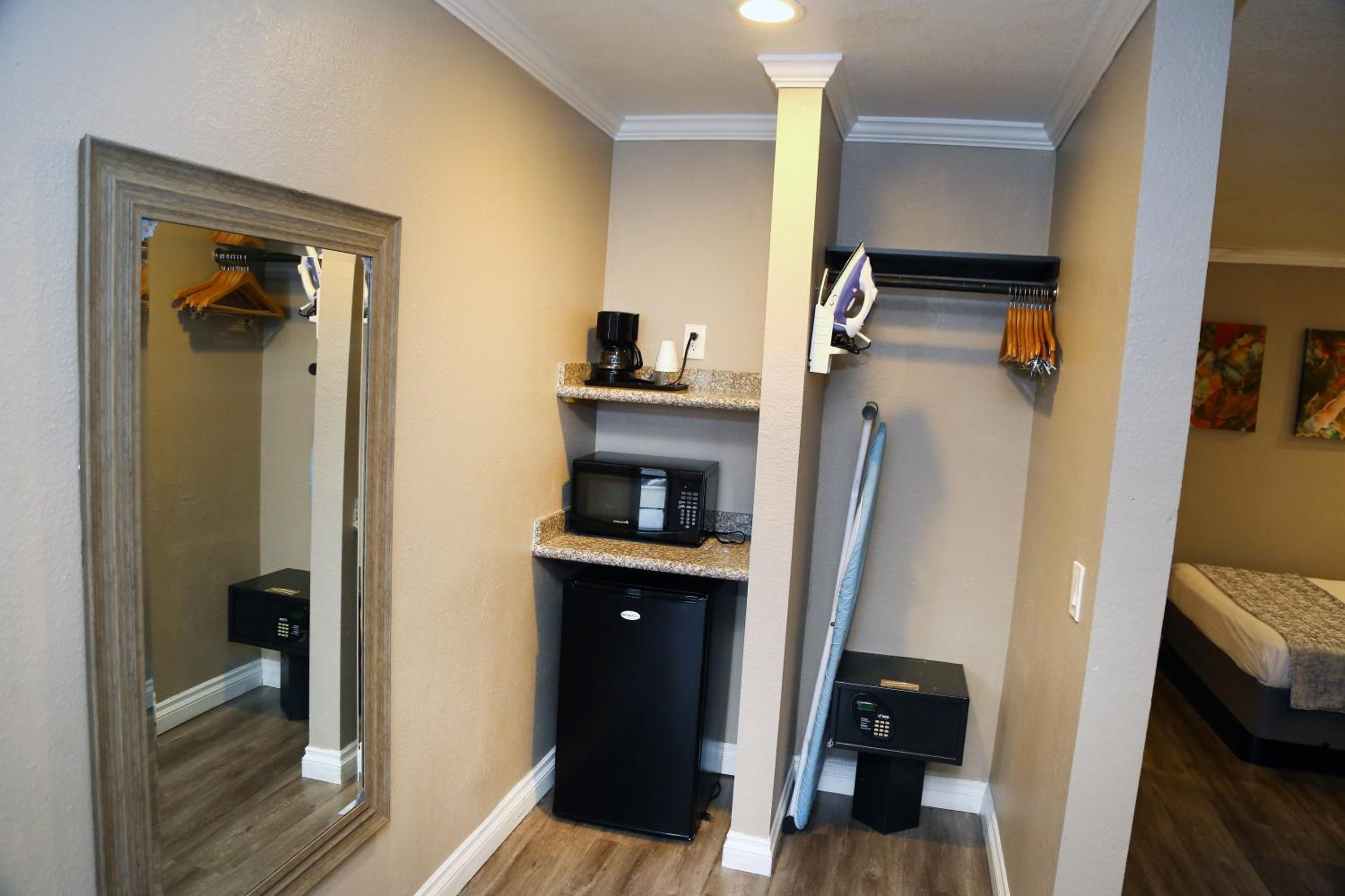 Deluxe Double Room - Photo 5