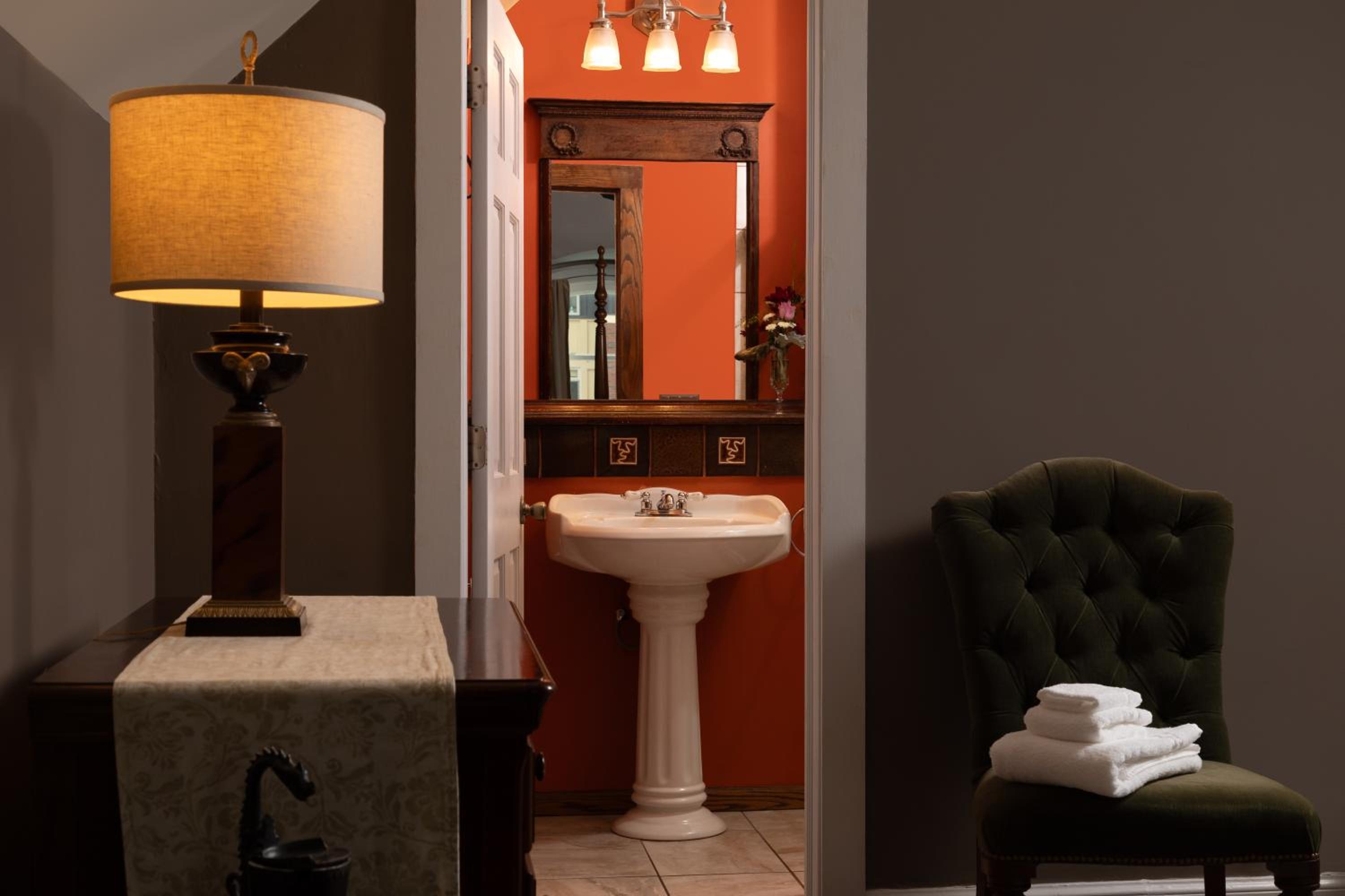 Deluxe Queen Room photo 3
