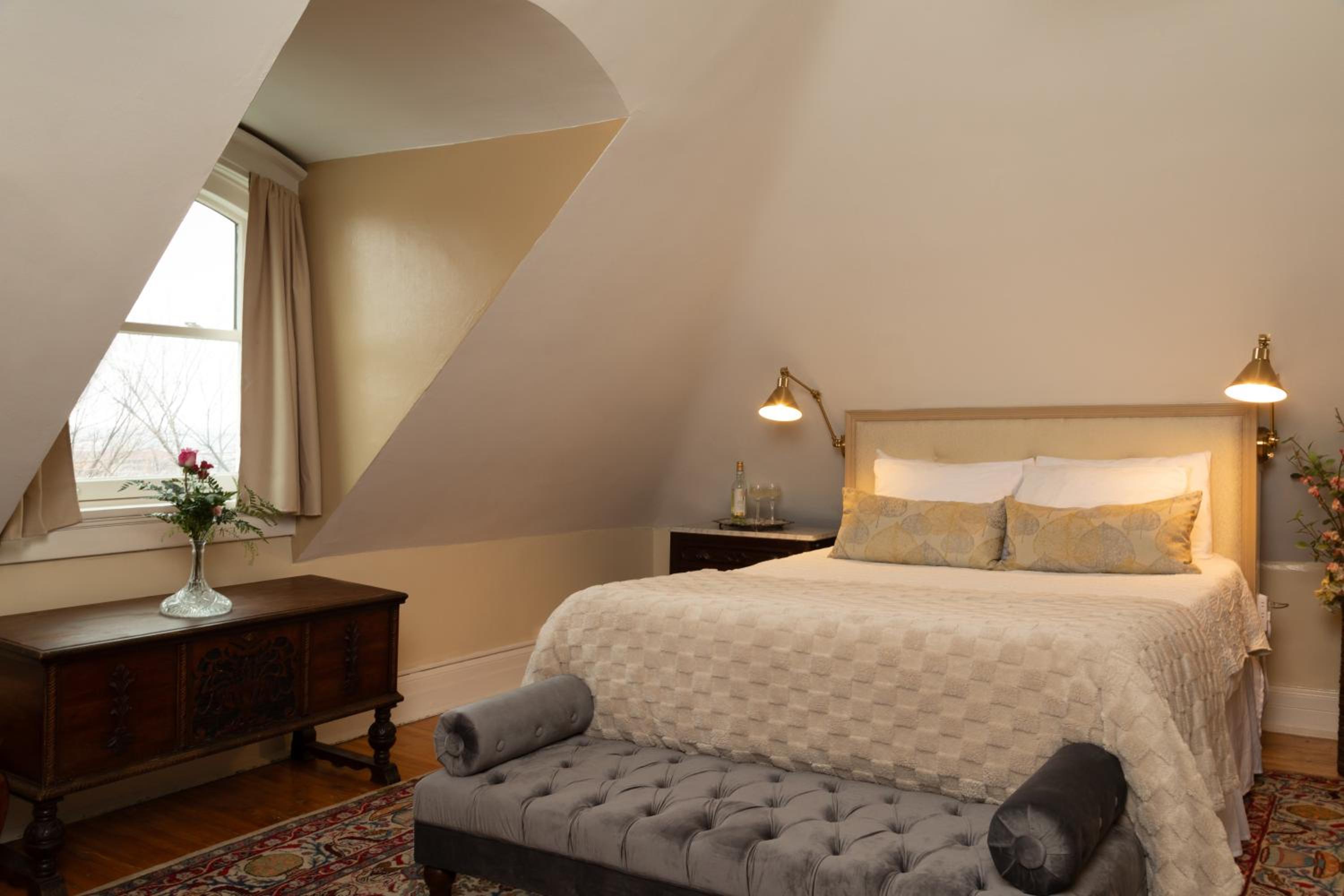 Deluxe Queen Room photo 1