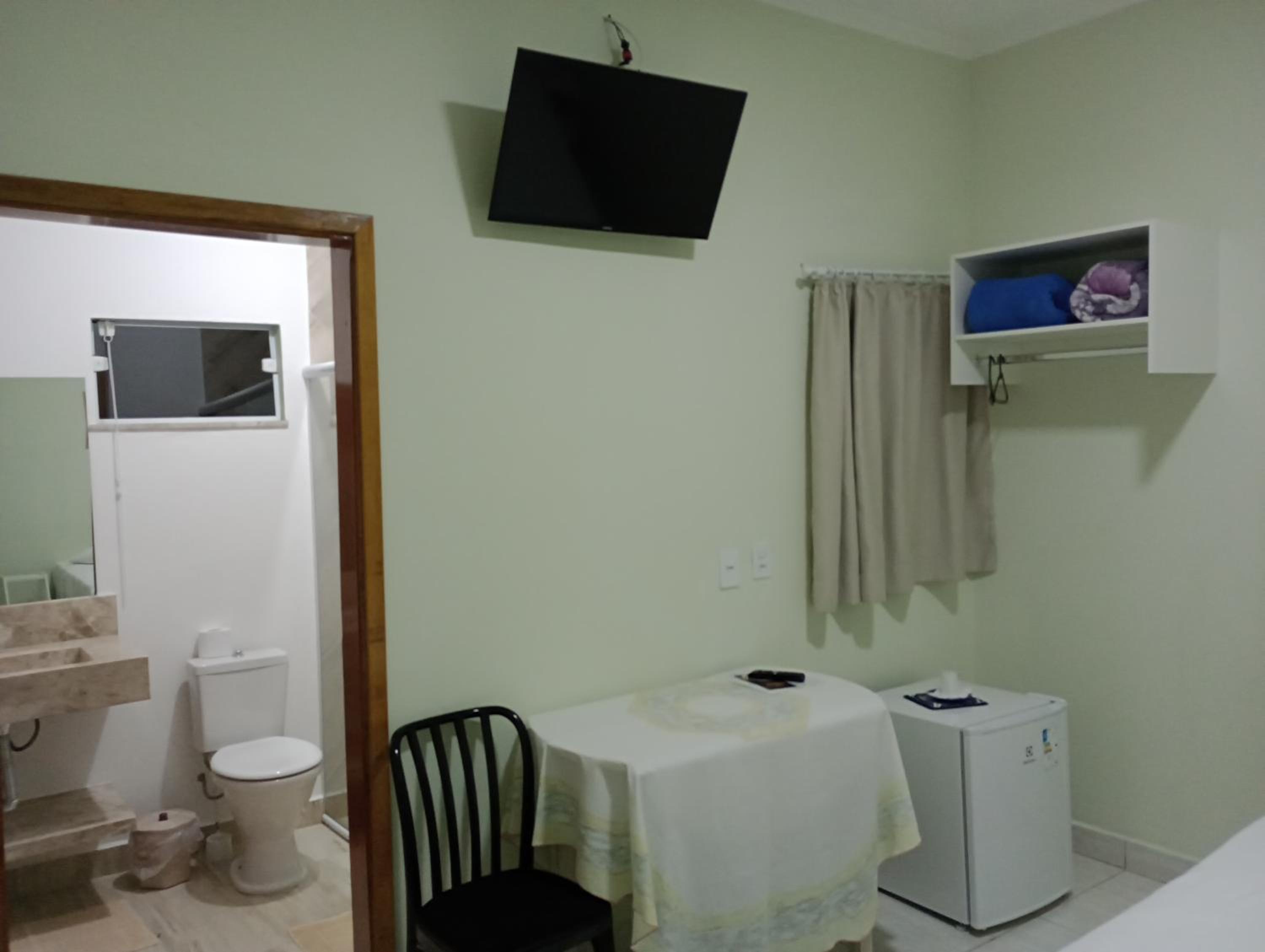 King Suite - Photo 3