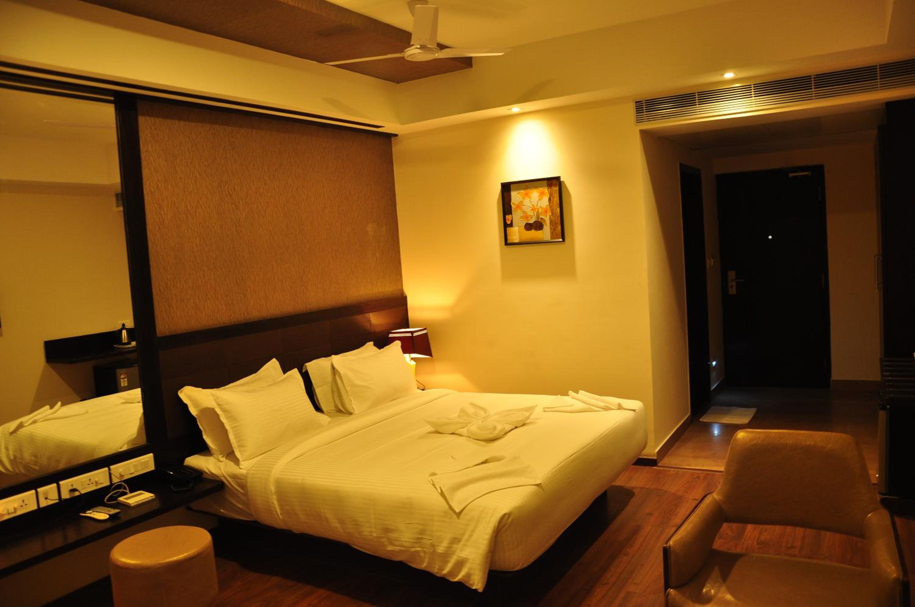 Club Double Room - Photo 2