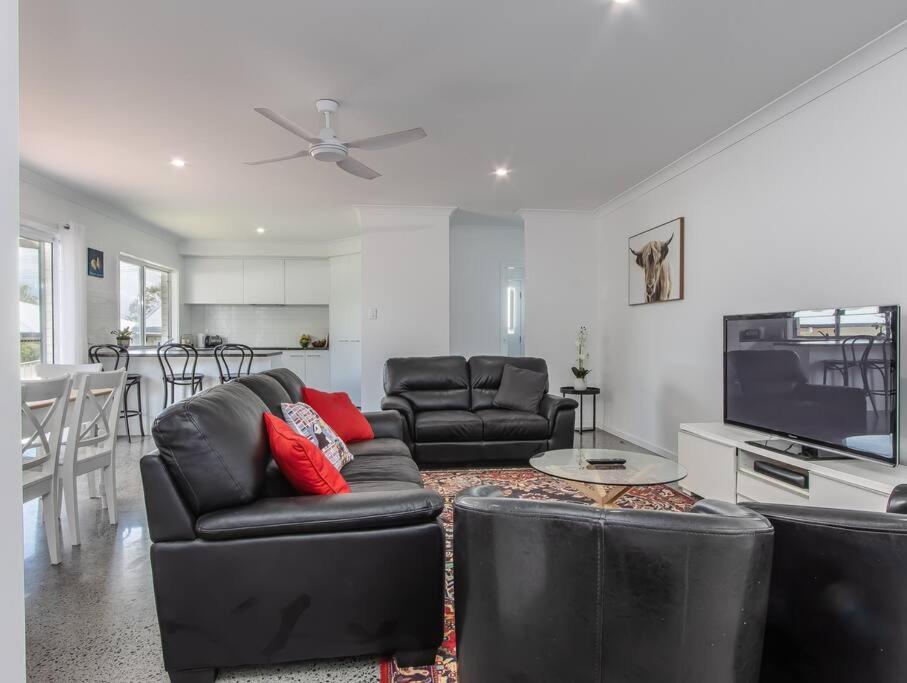 Three-Bedroom House photo 1