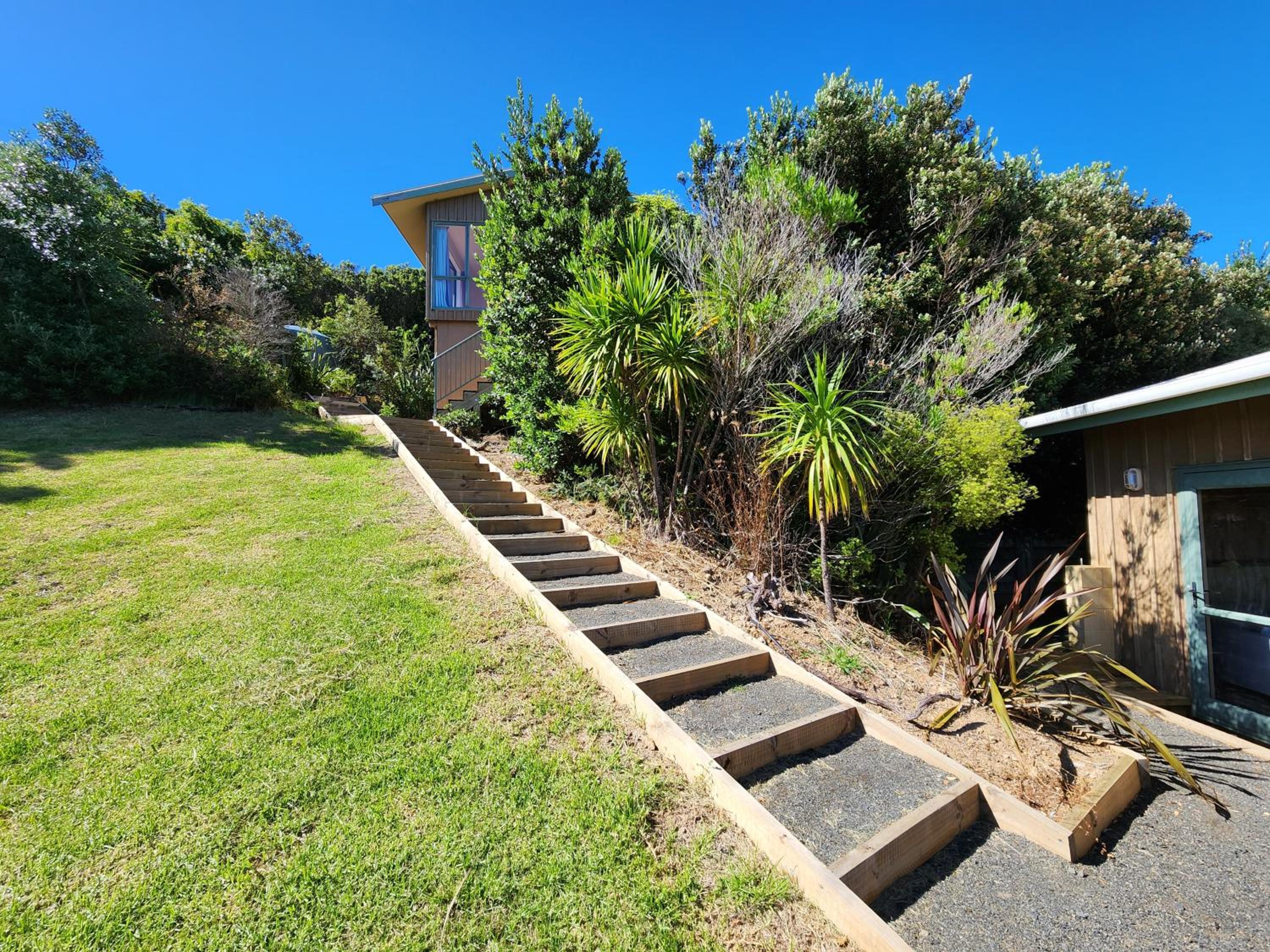 Four-Bedroom House photo 3