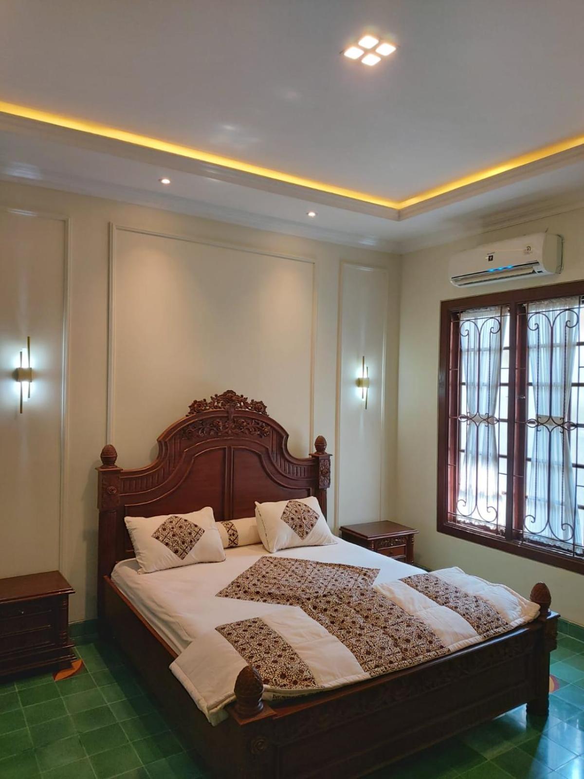 Three-Bedroom Villa photo 3