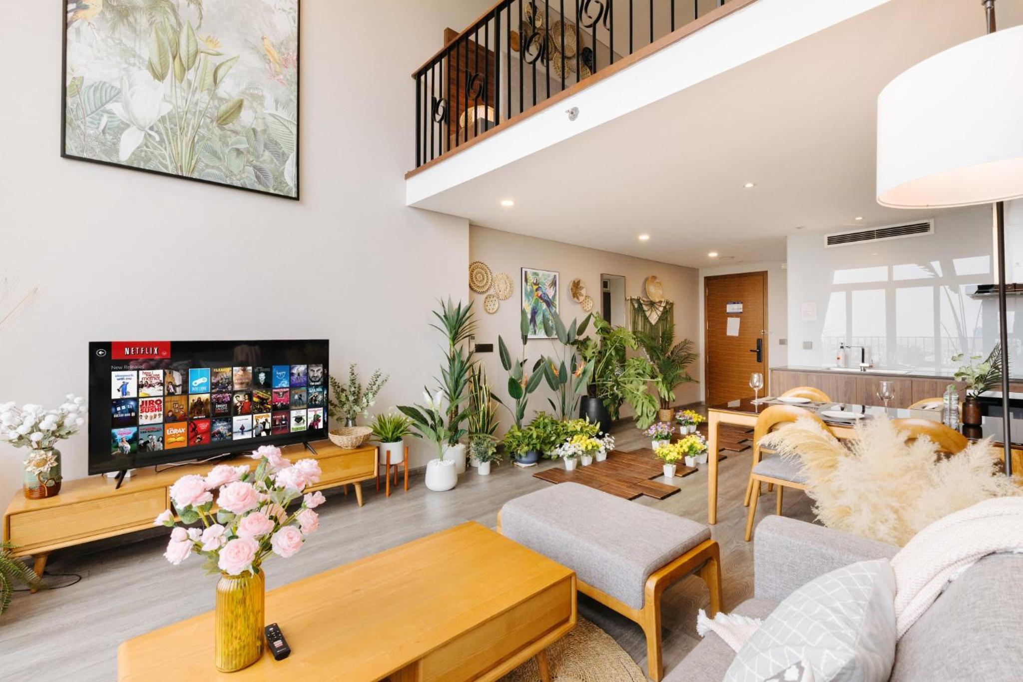Premium Penthouse Apartment with City View
