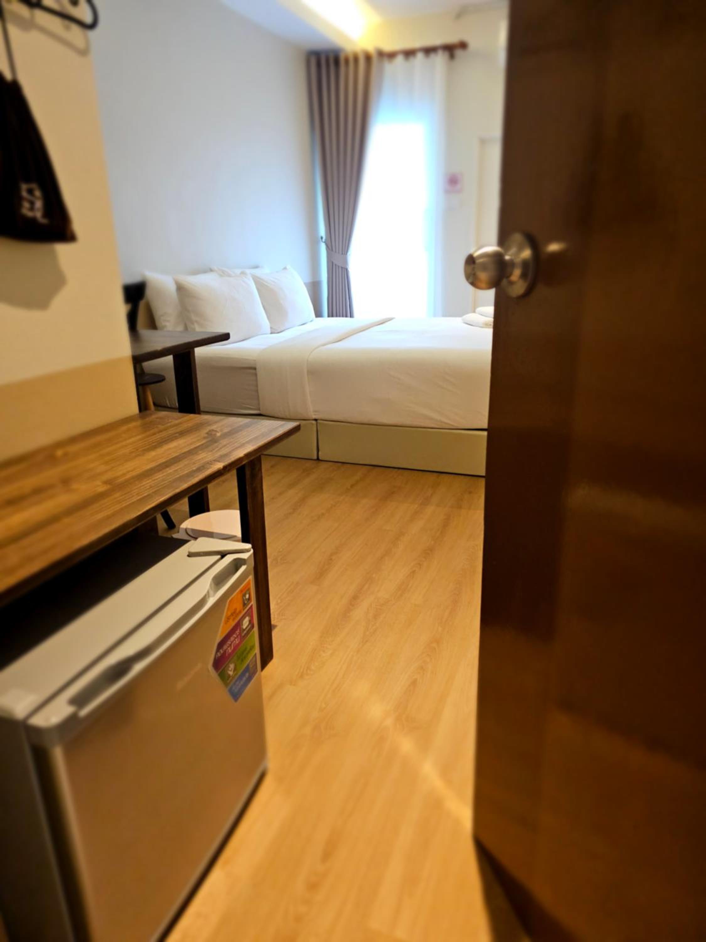 Budget Double Room - Photo 2
