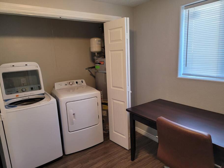 Three-Bedroom House photo 3