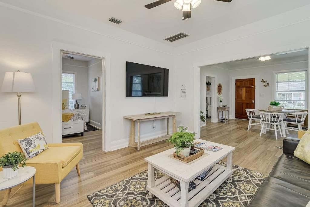 Two-Bedroom House photo 1