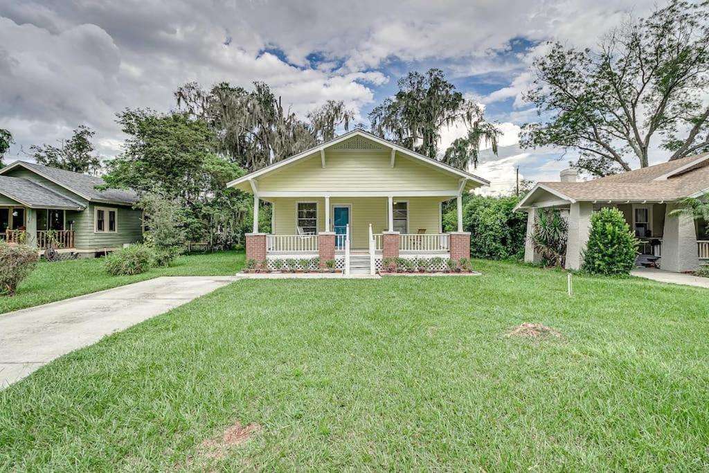 Two-Bedroom House photo 2
