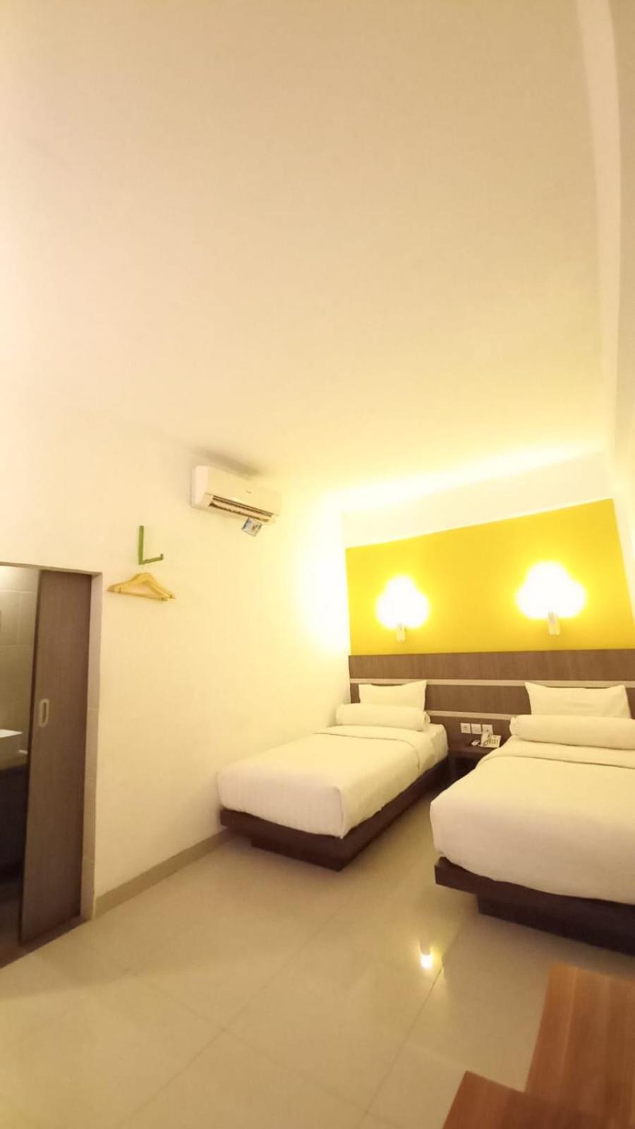 Deluxe Double Or Twin Room photo 1