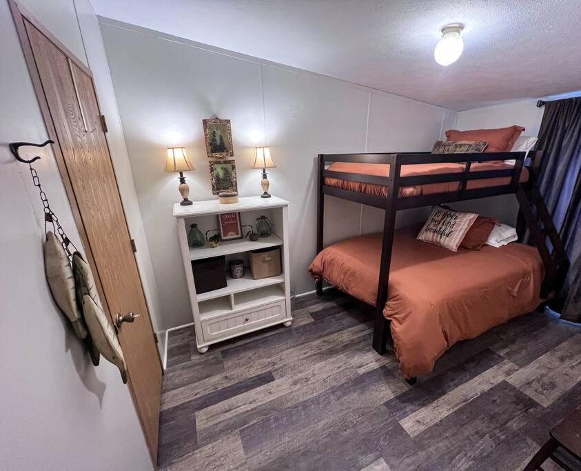 Three-Bedroom House photo 1