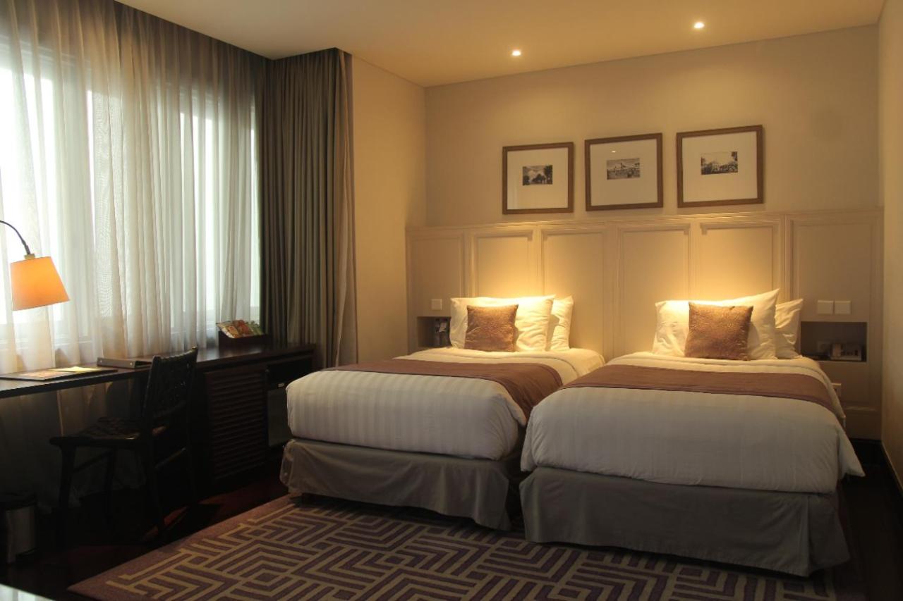 Deluxe King Room photo 1
