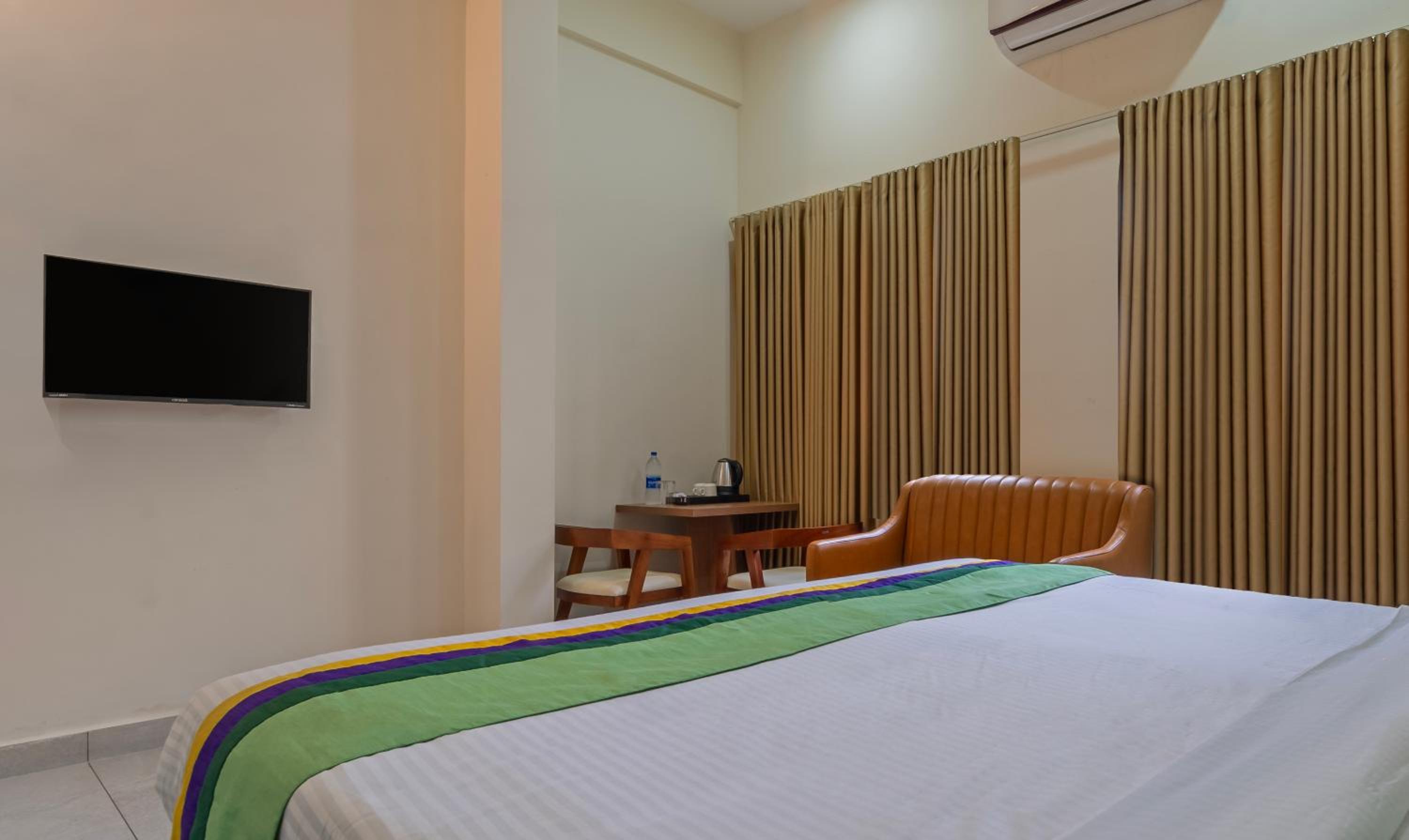 Deluxe Double Room photo 3
