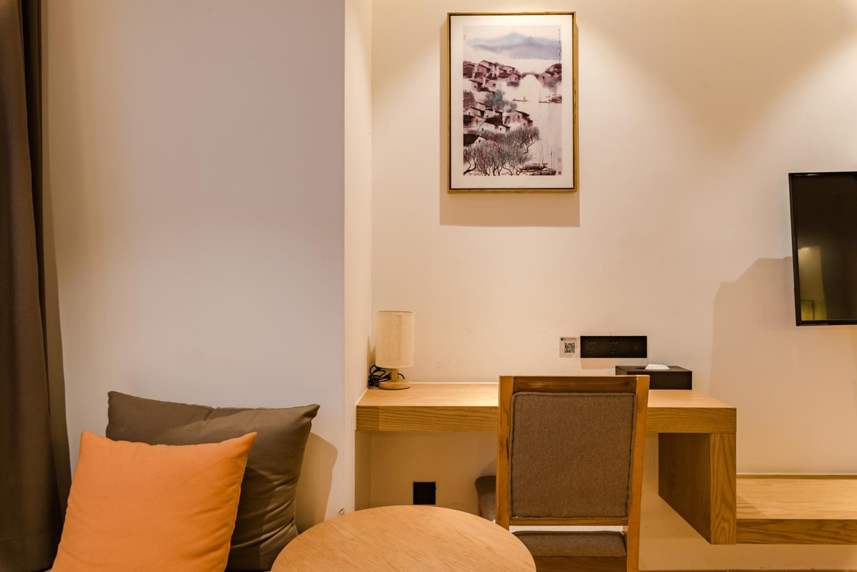 Double Room With Two Double Beds photo 3