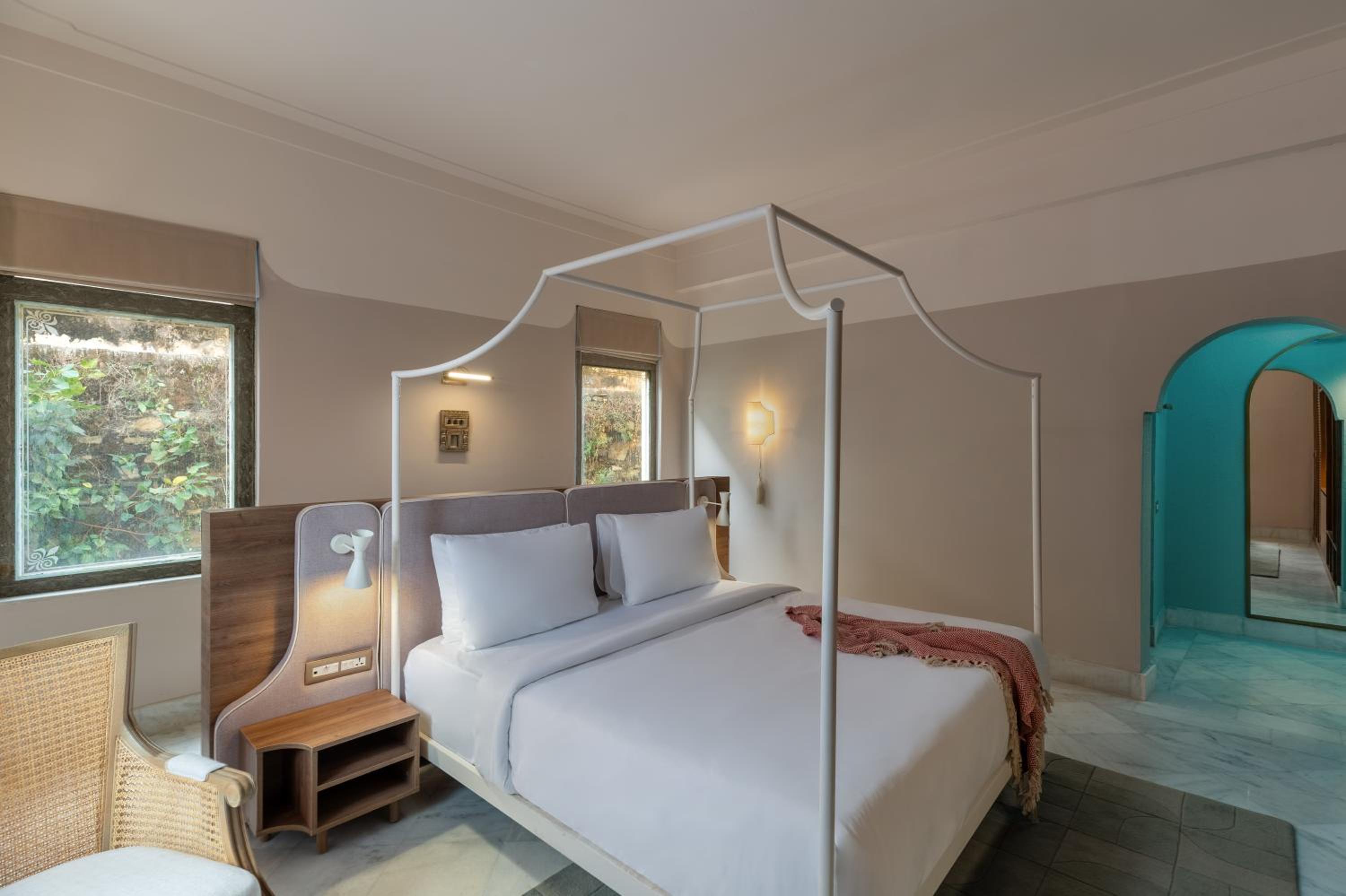 Premium King Room: 15% off on Food & Soft Beverage, Early checkin and Late Checkout upto 2hrs (Subject to Availability), 2 pints of Beer (till 30th Sep) - Photo 12