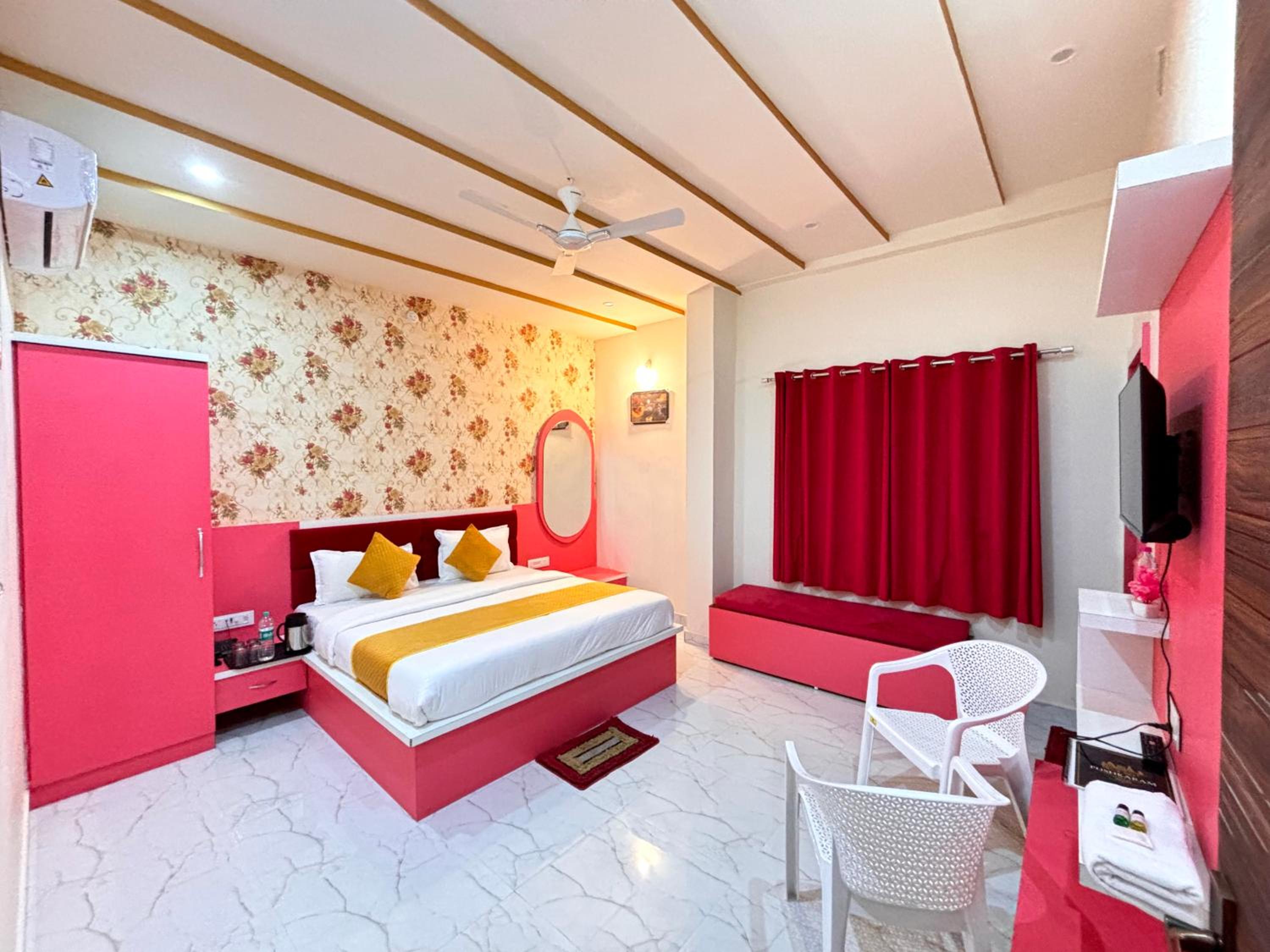 Deluxe King Room