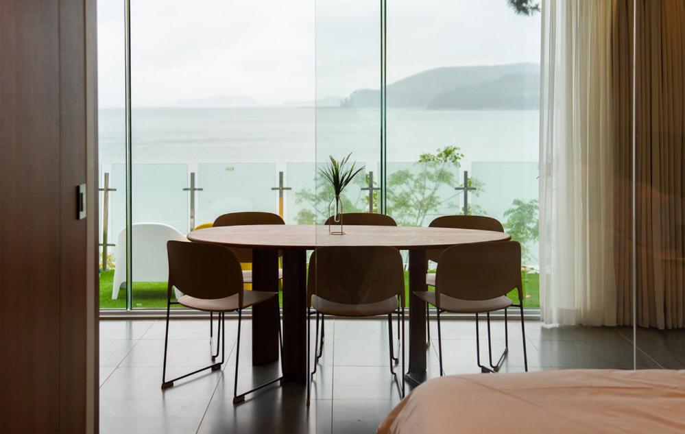 Club Hotel B - Family Terrace (Ocean View) photo 2
