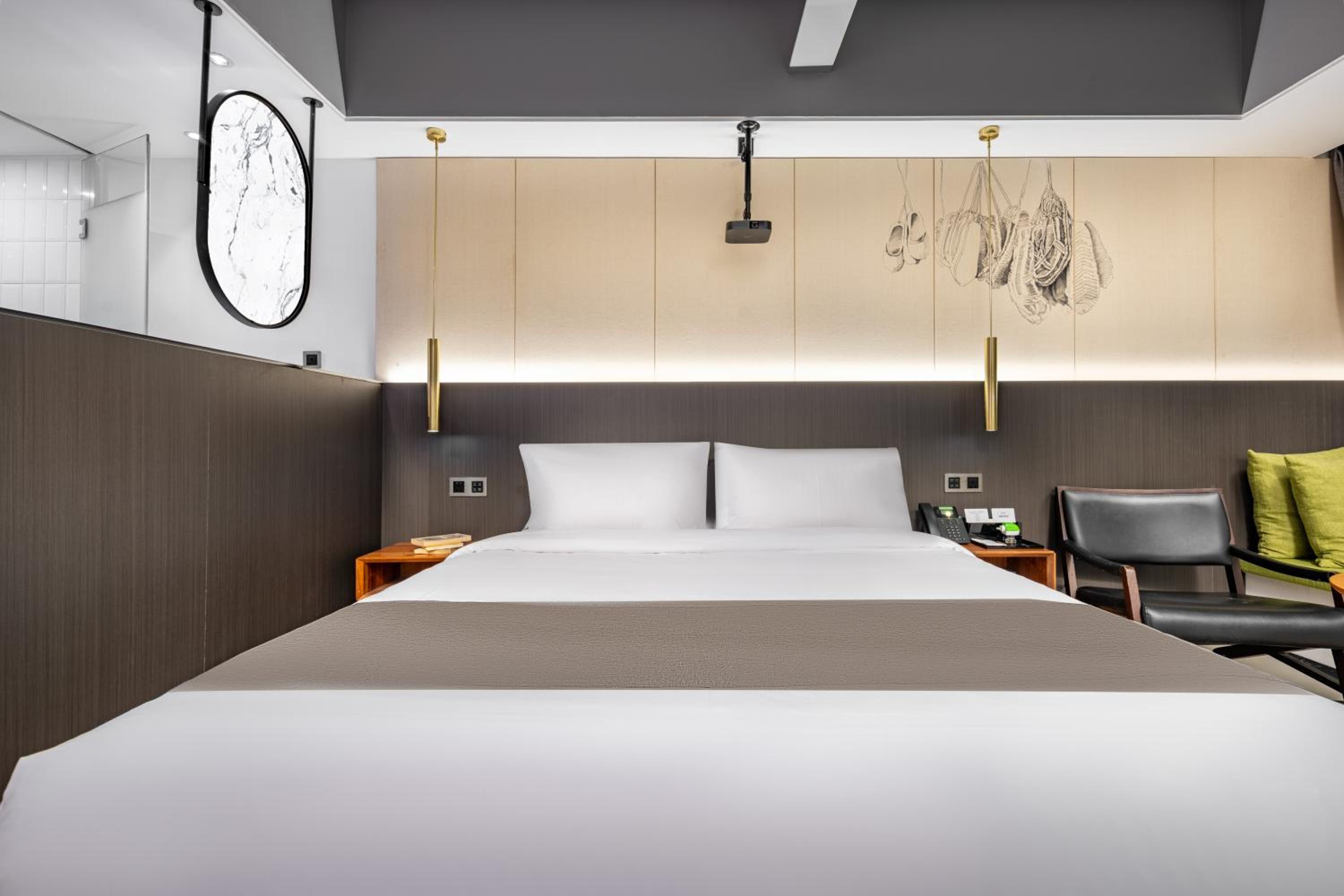 Simplified King Bed photo 2