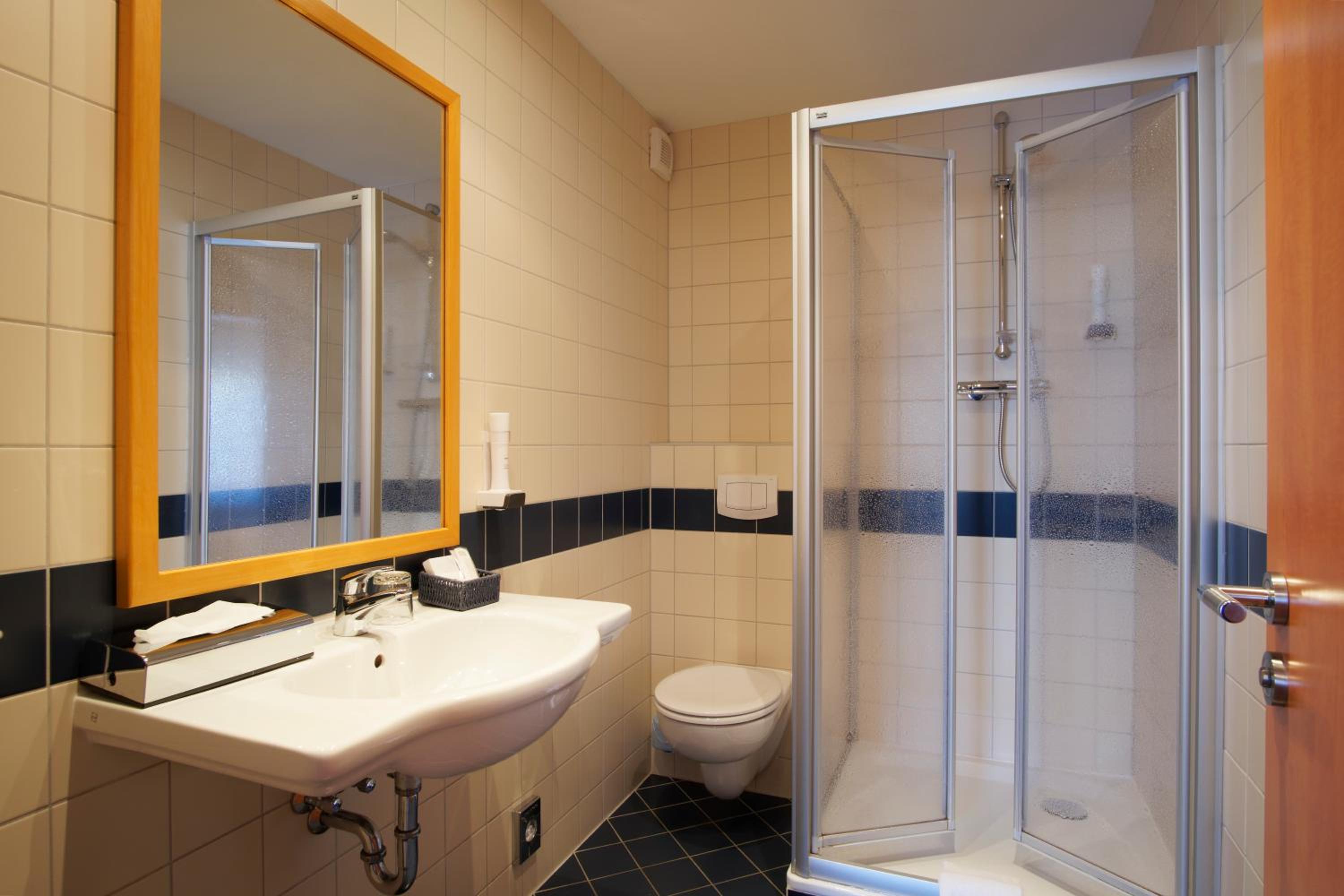 Single Room 150 meters from the main building photo 2